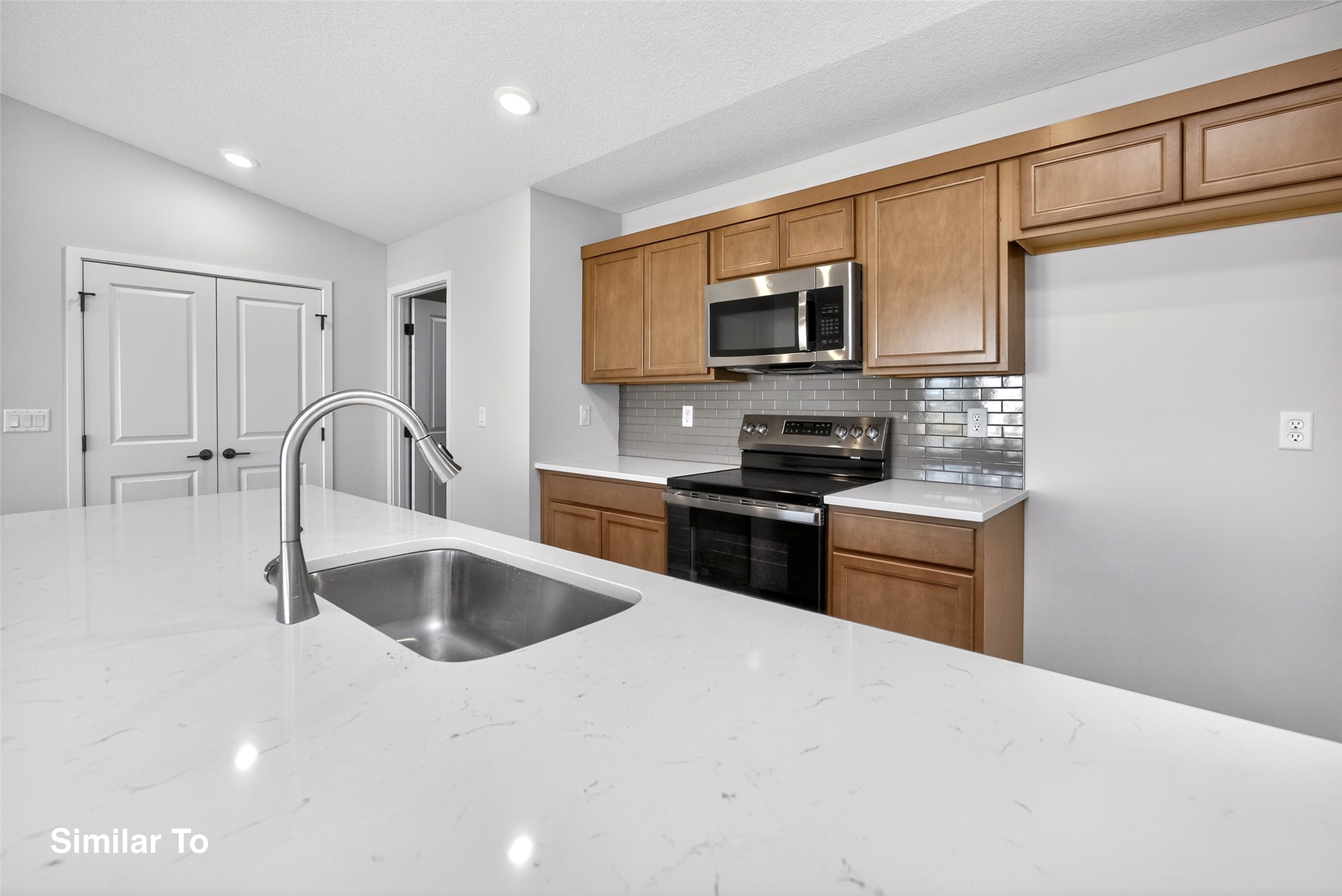 9838 Watermeadow Circle