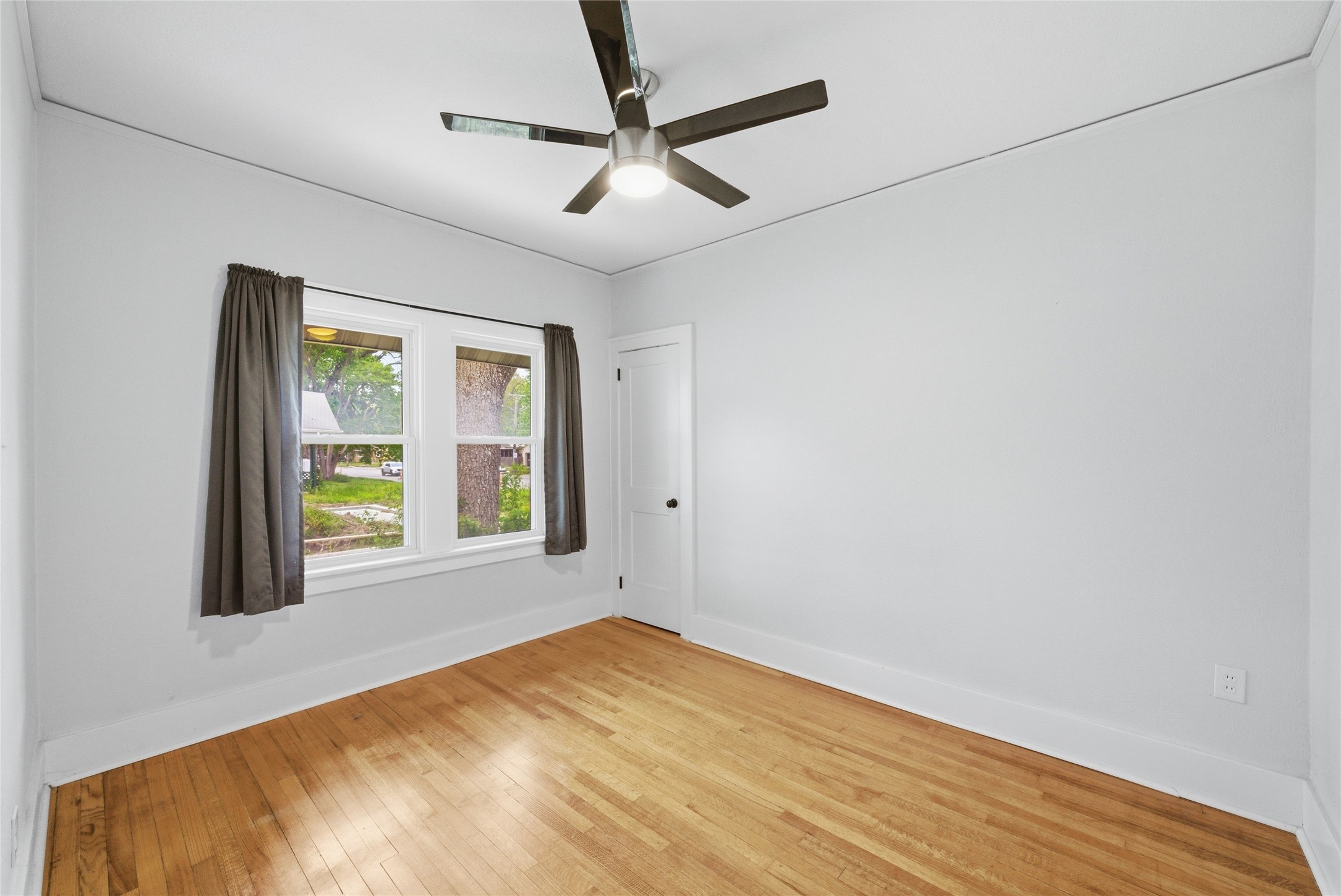 1716 E 14th Street