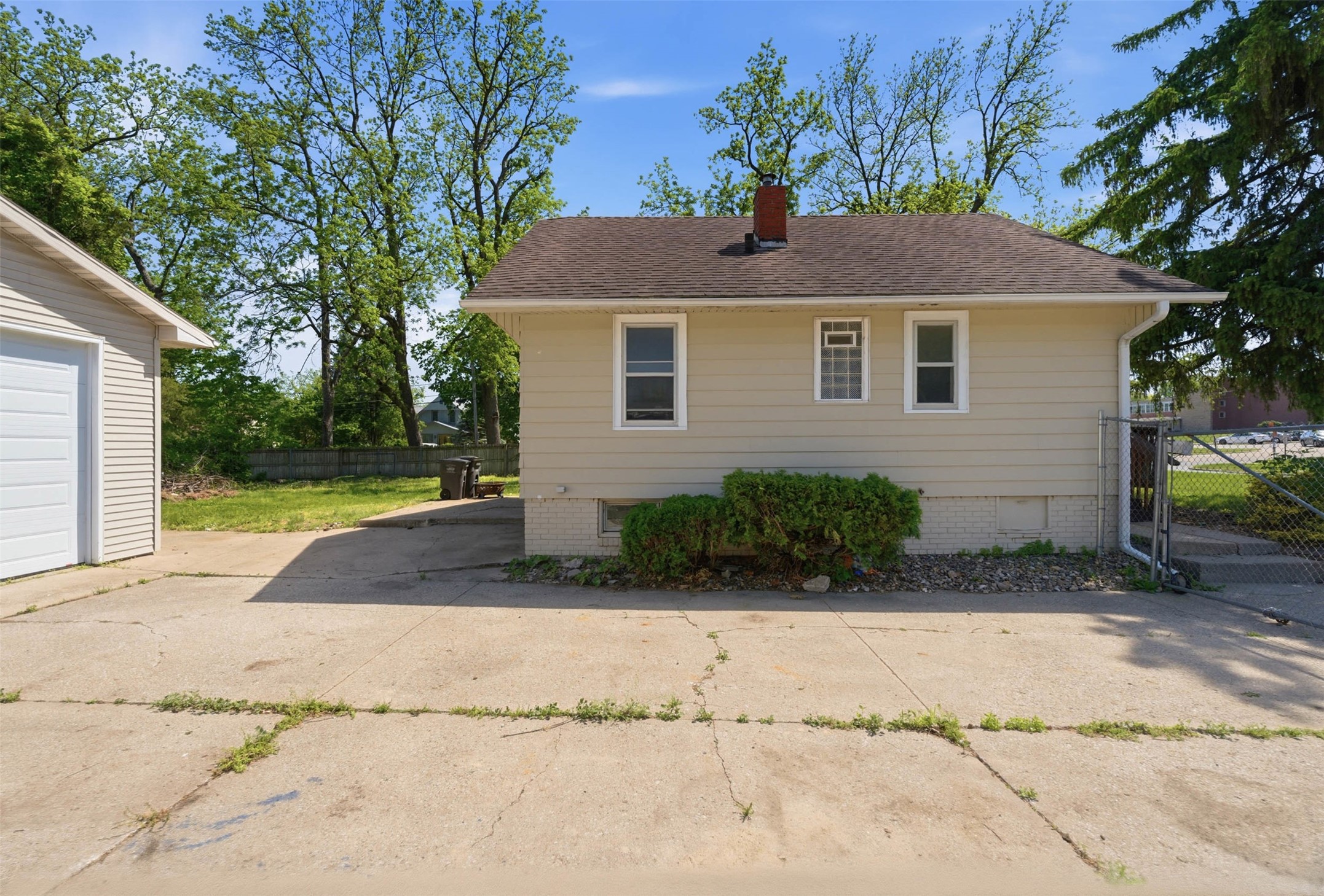 3401 E 29th Street