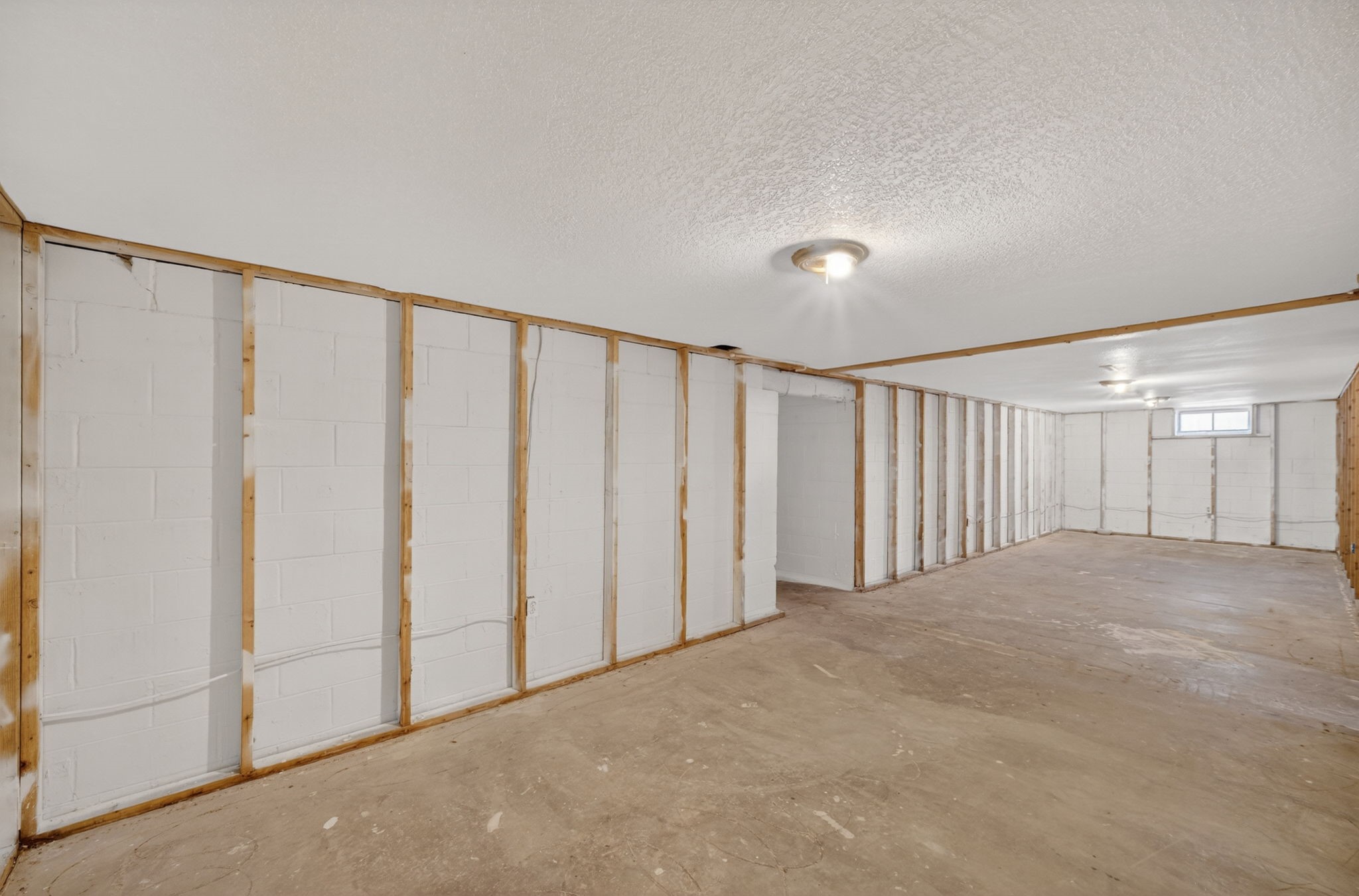 6820 NW 5th Court