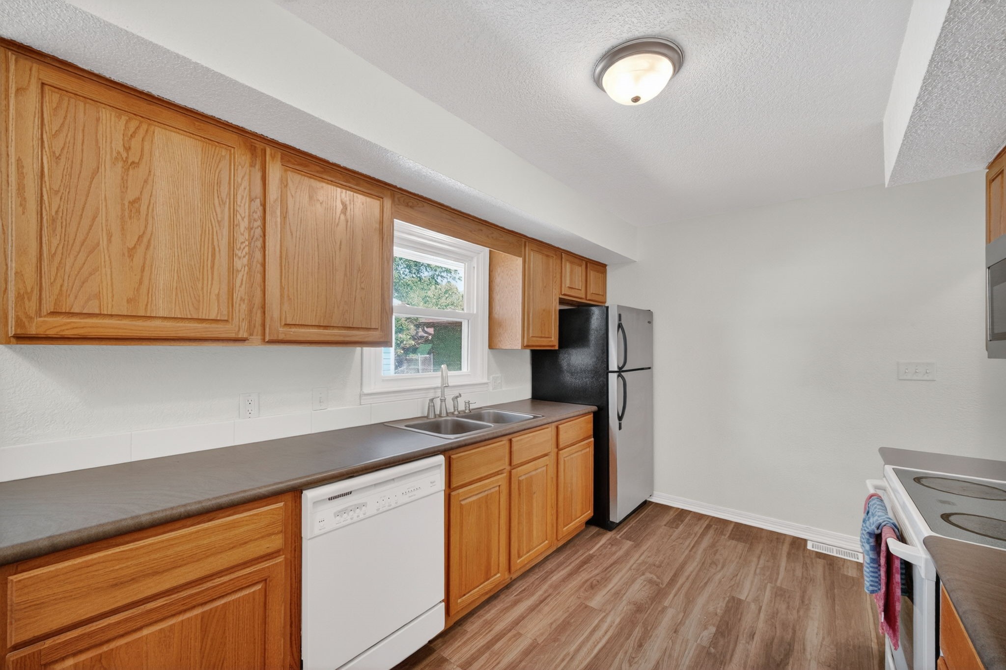 6820 NW 5th Court
