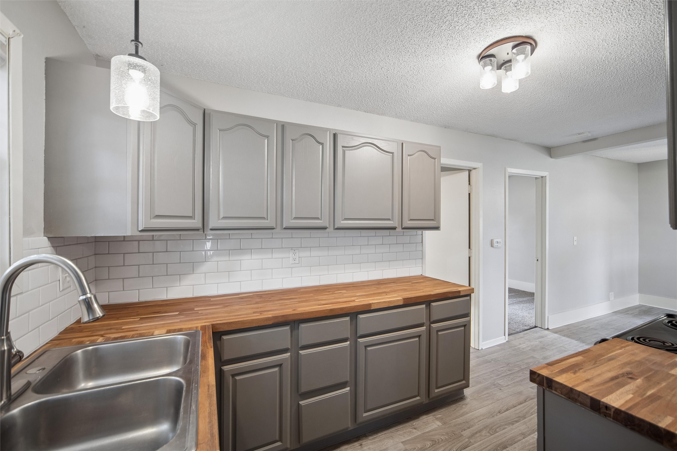 306 3rd Avenue SW