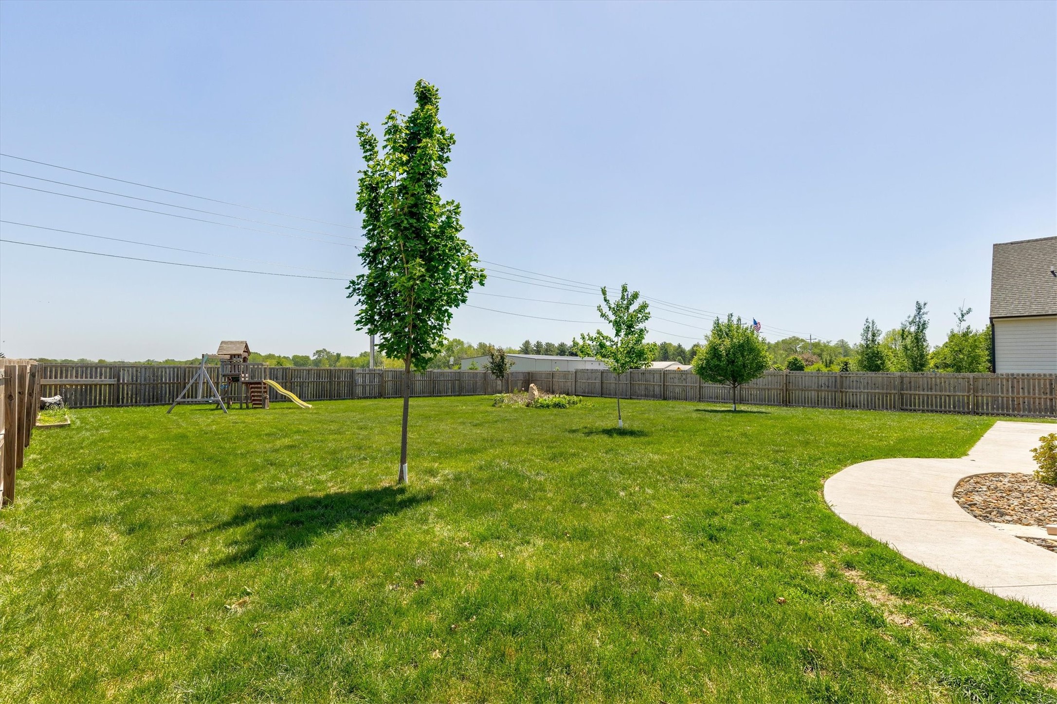 820 NW Spruce Avenue