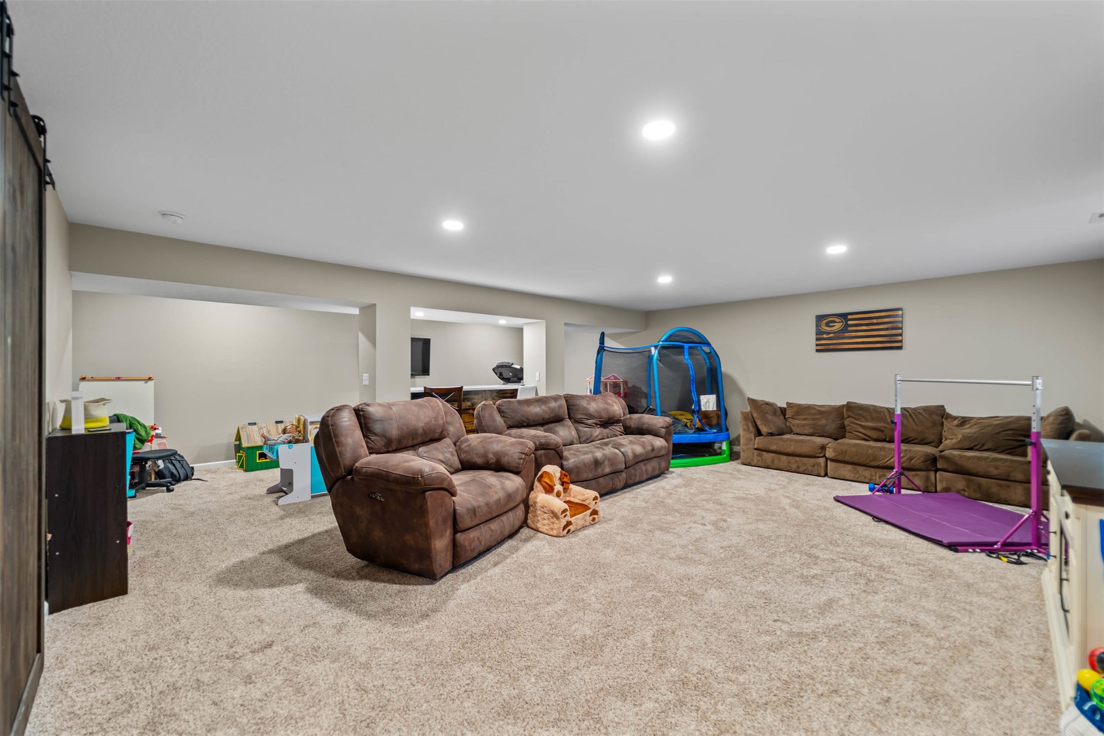 1100 Hunter Court