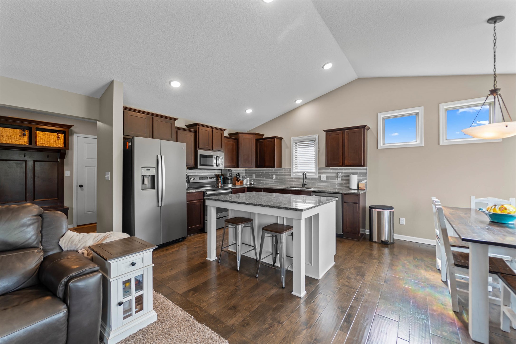 1100 Hunter Court