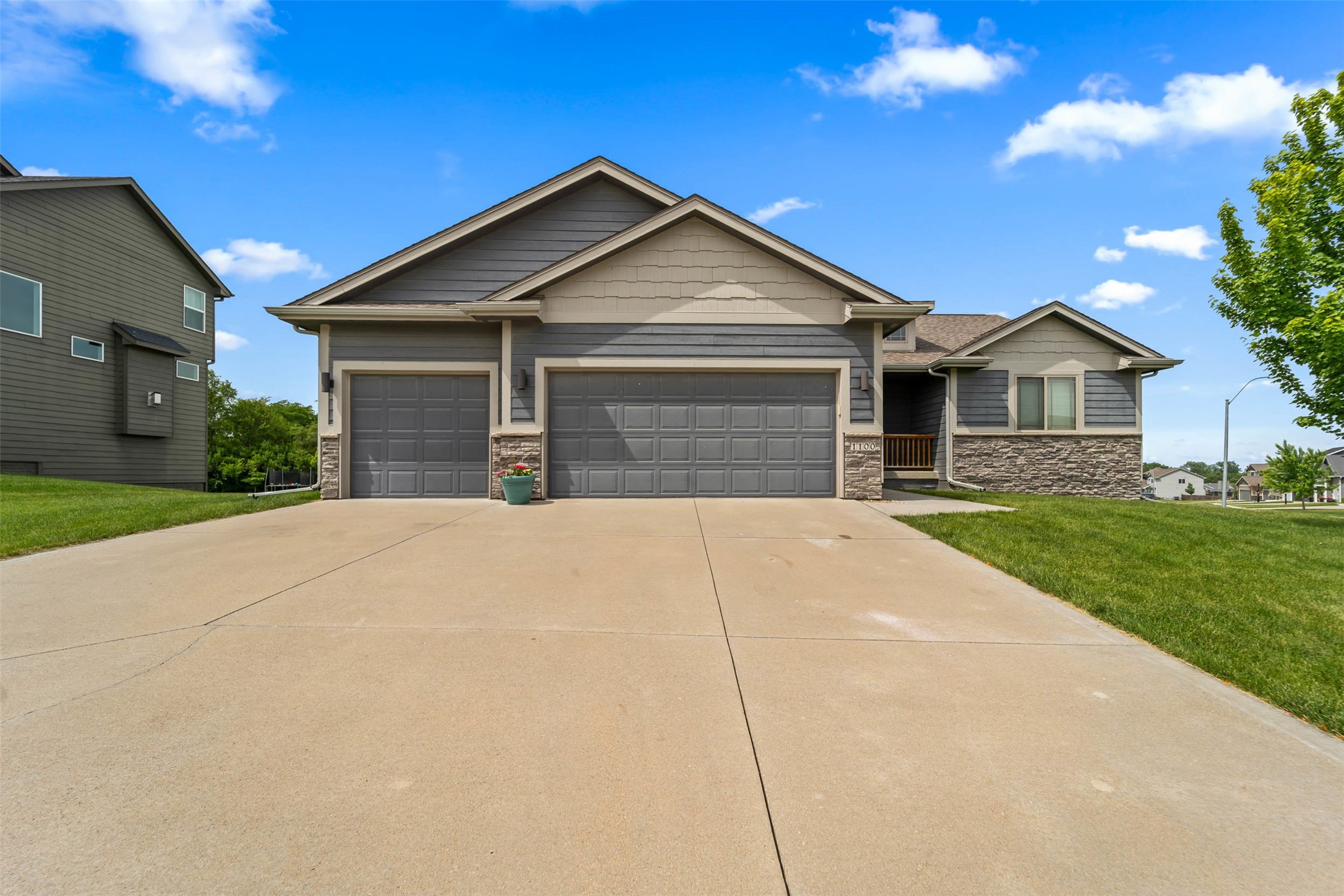 1100 Hunter Court
