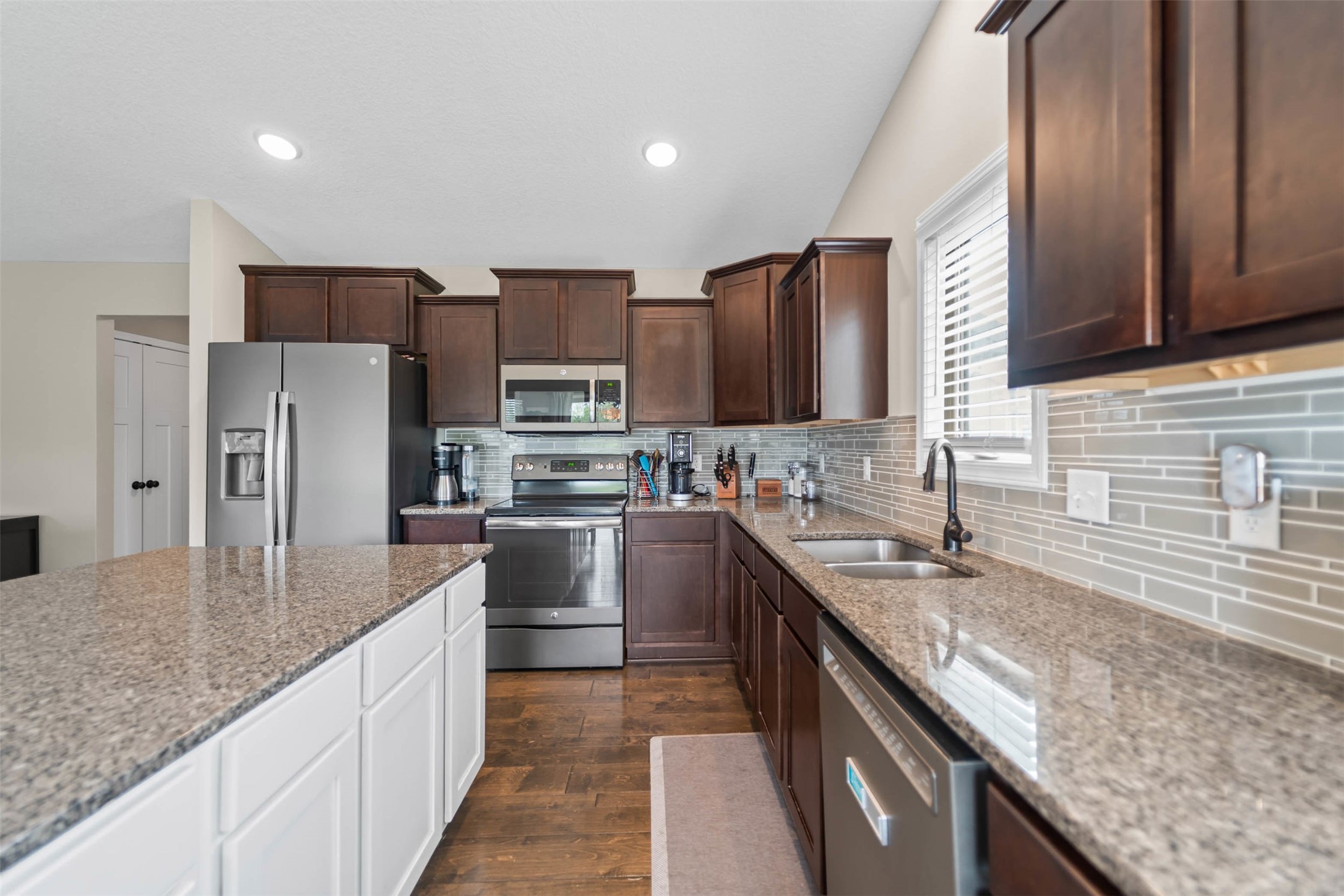 1100 Hunter Court