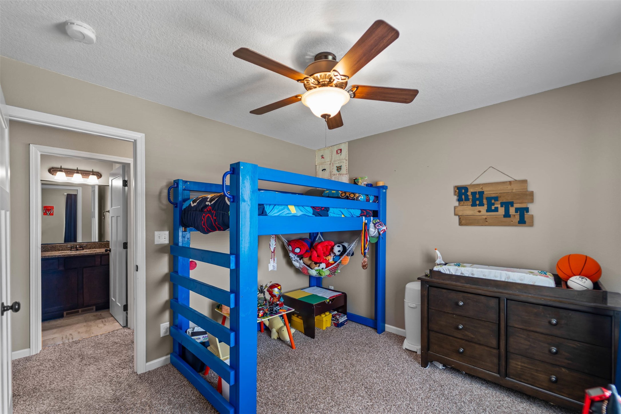 1100 Hunter Court