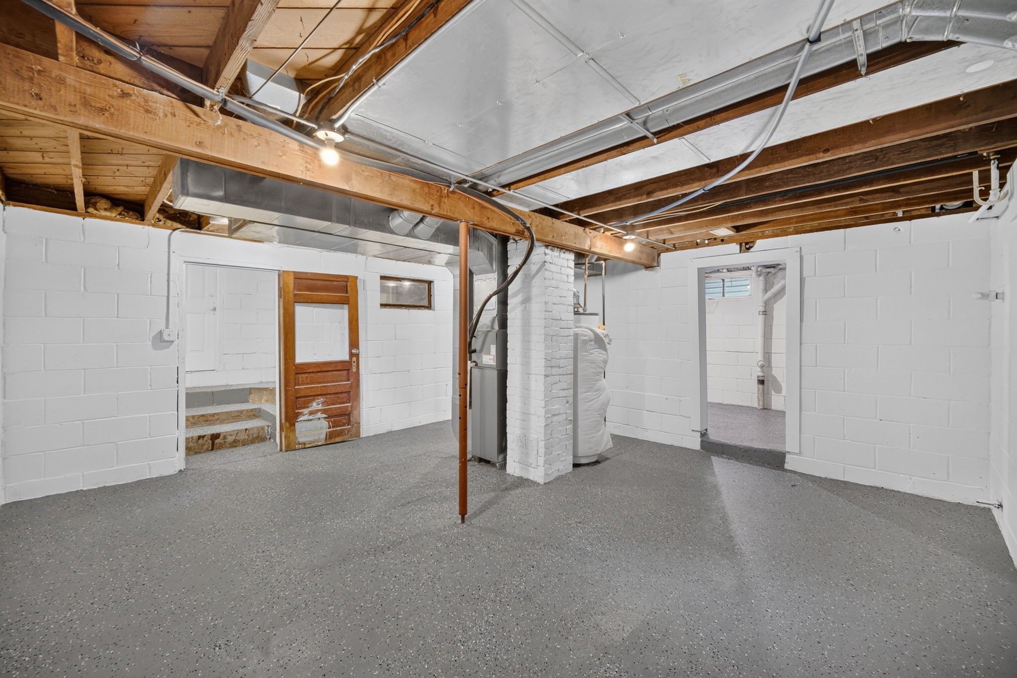 1405 E 37th Street