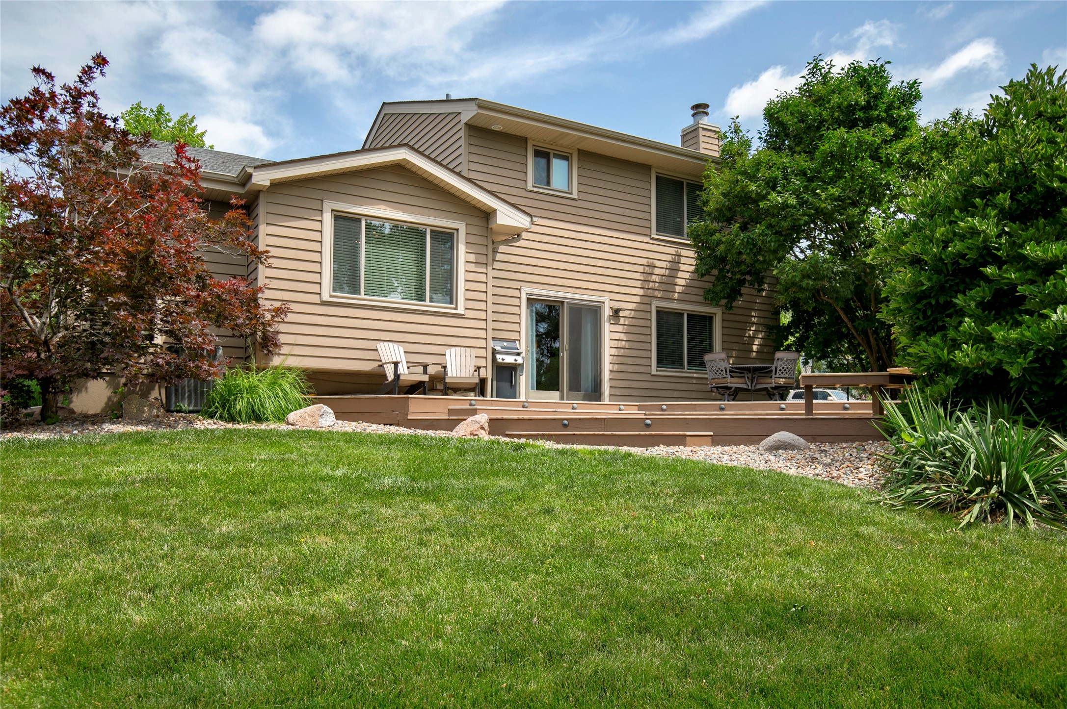 7900 Roseland Drive