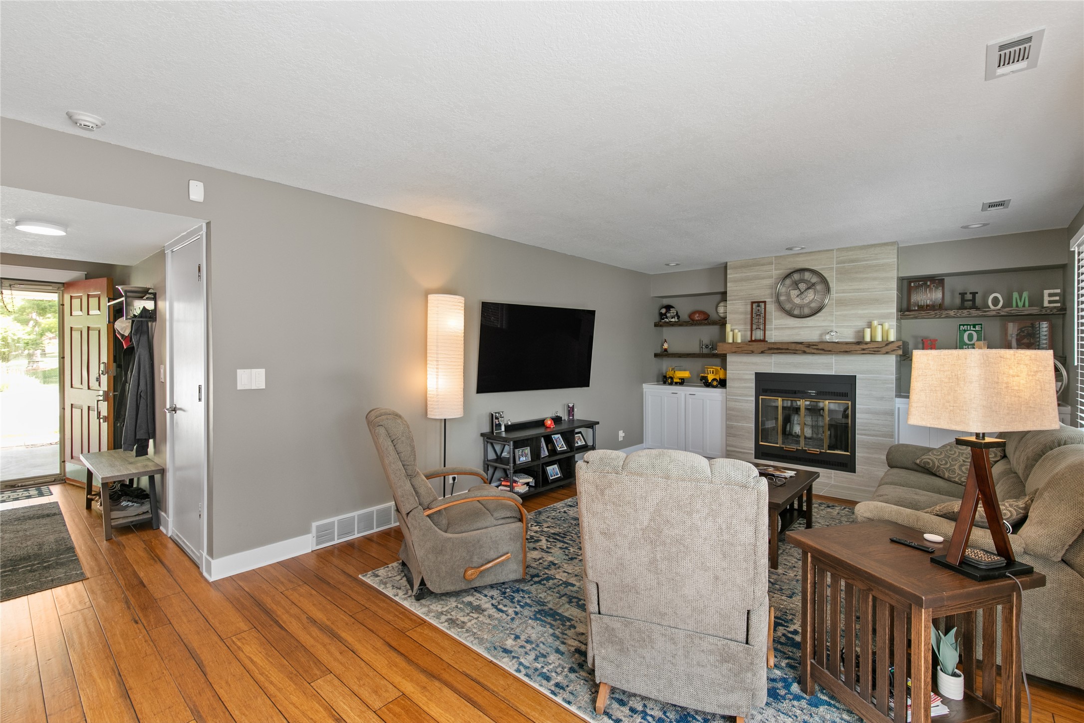 7900 Roseland Drive
