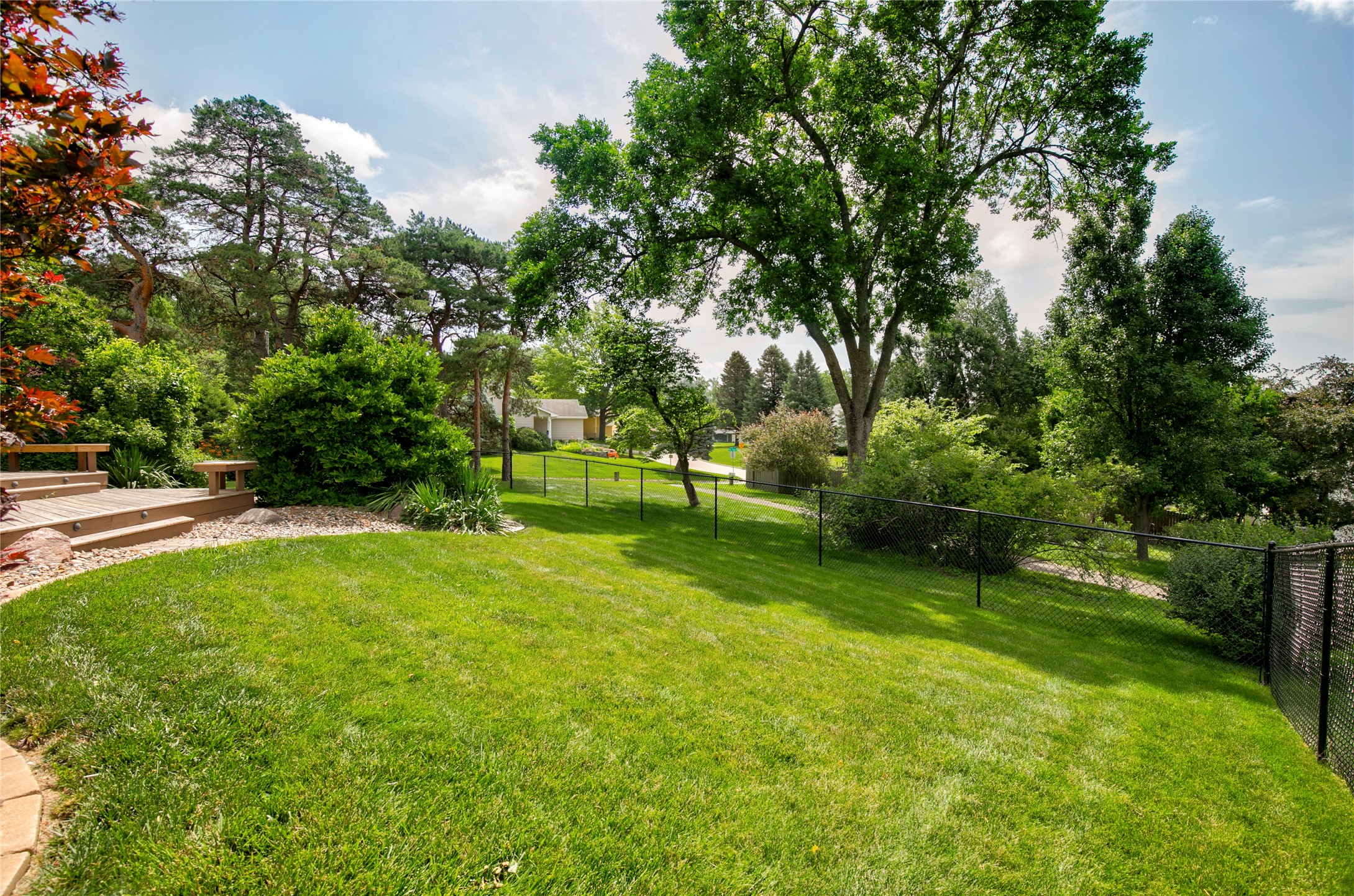 7900 Roseland Drive