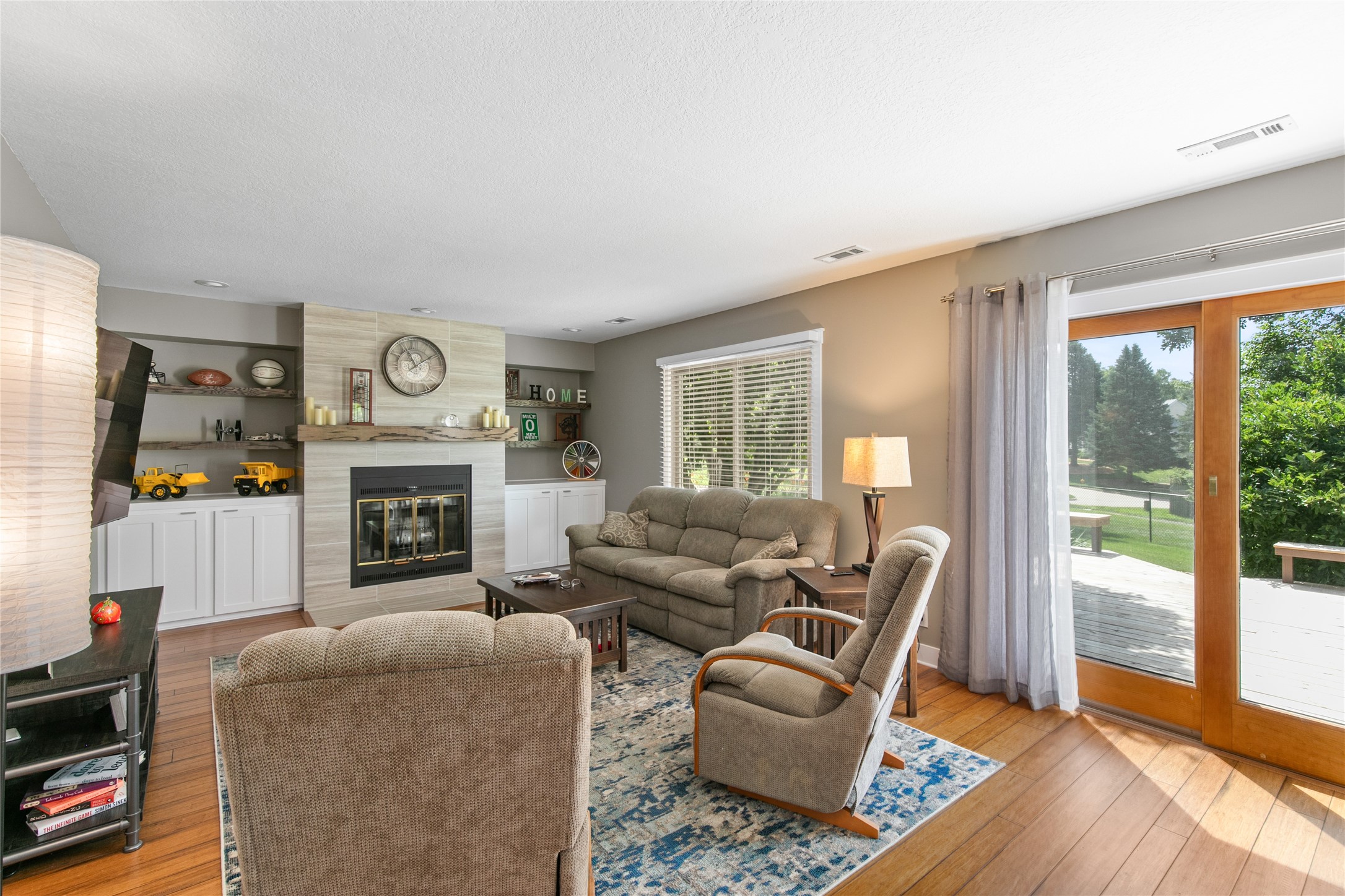 7900 Roseland Drive