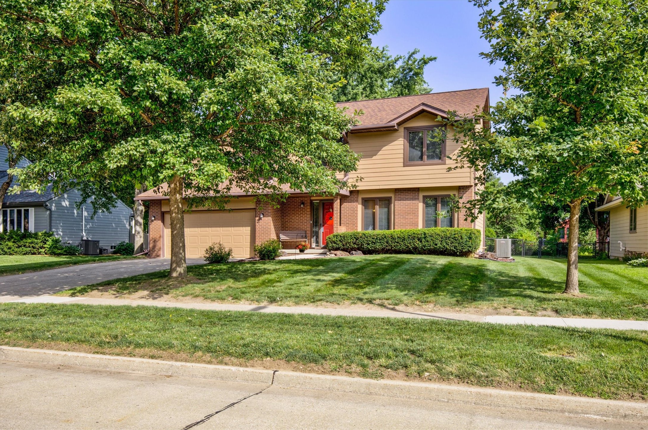 5745 Columbine Drive