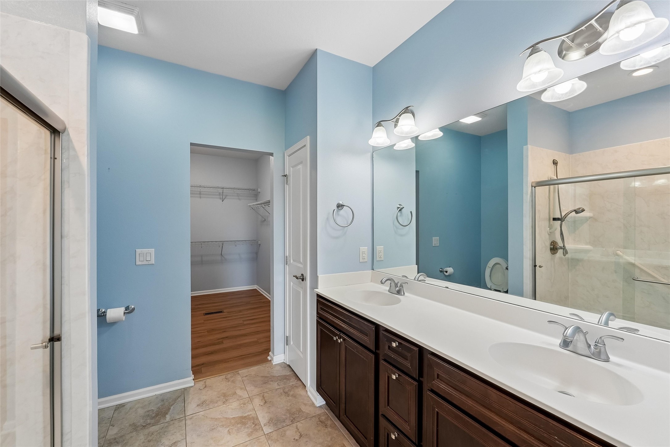 1601 11th Street SE