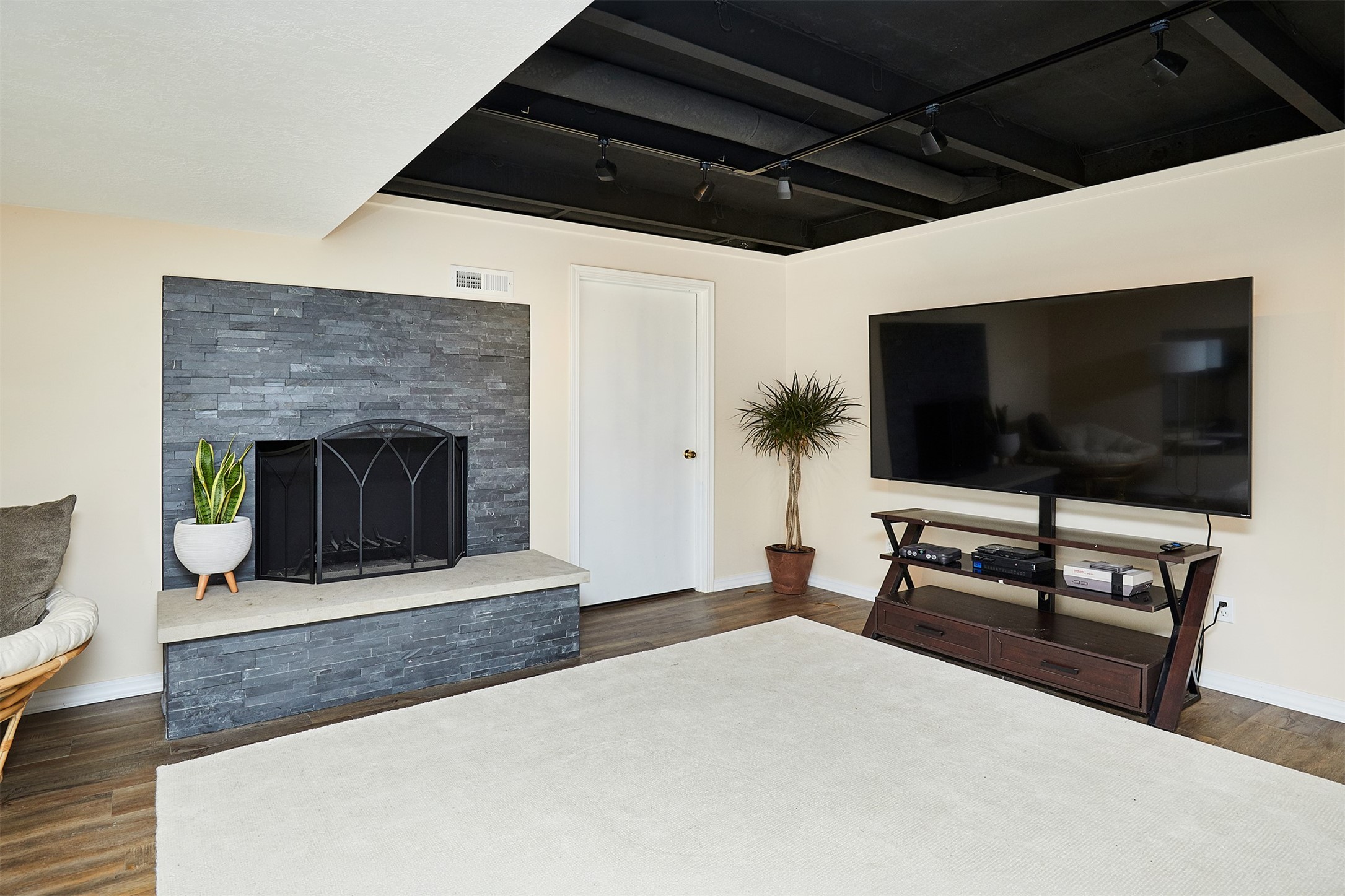 1495 NW 75th Street