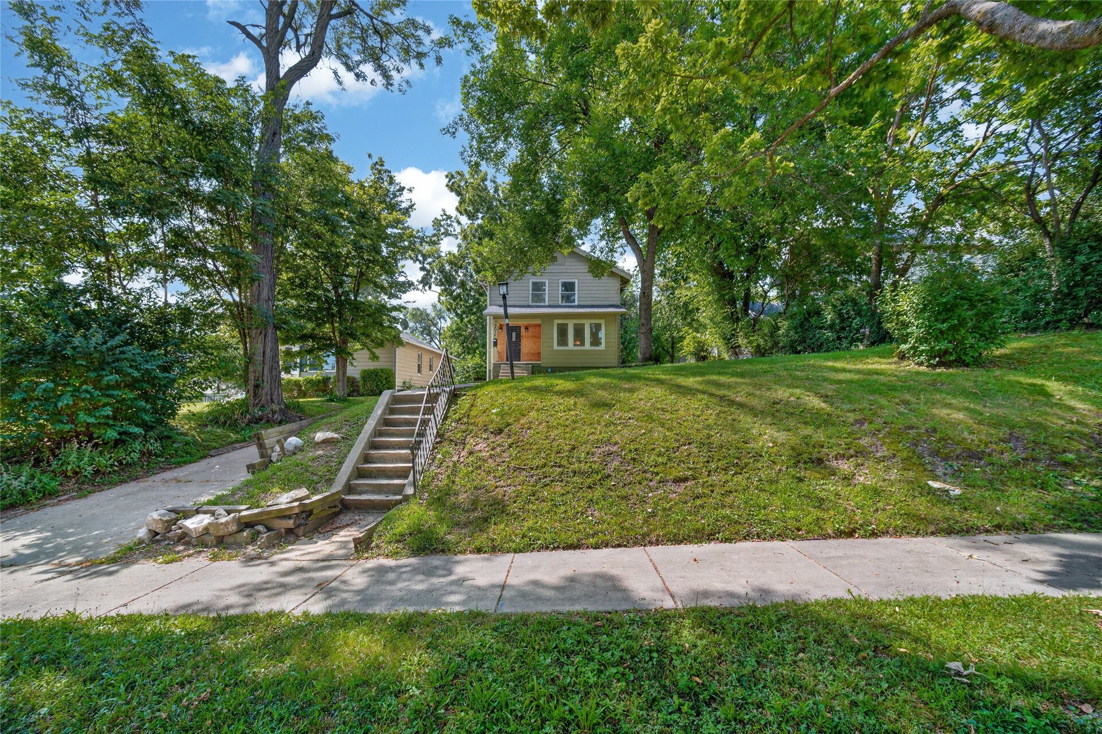 2814 School Street