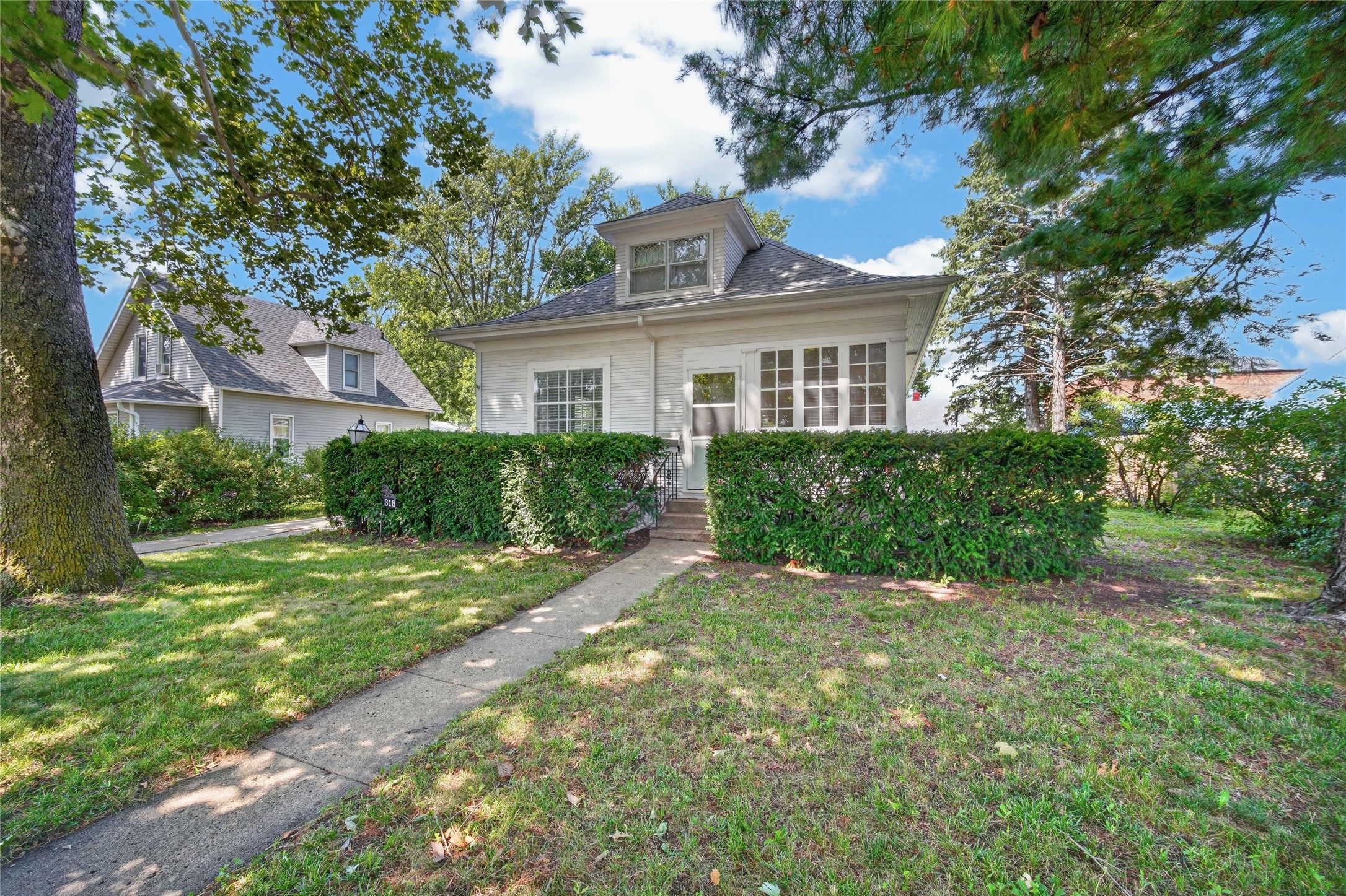 318 SW Pleasant Street