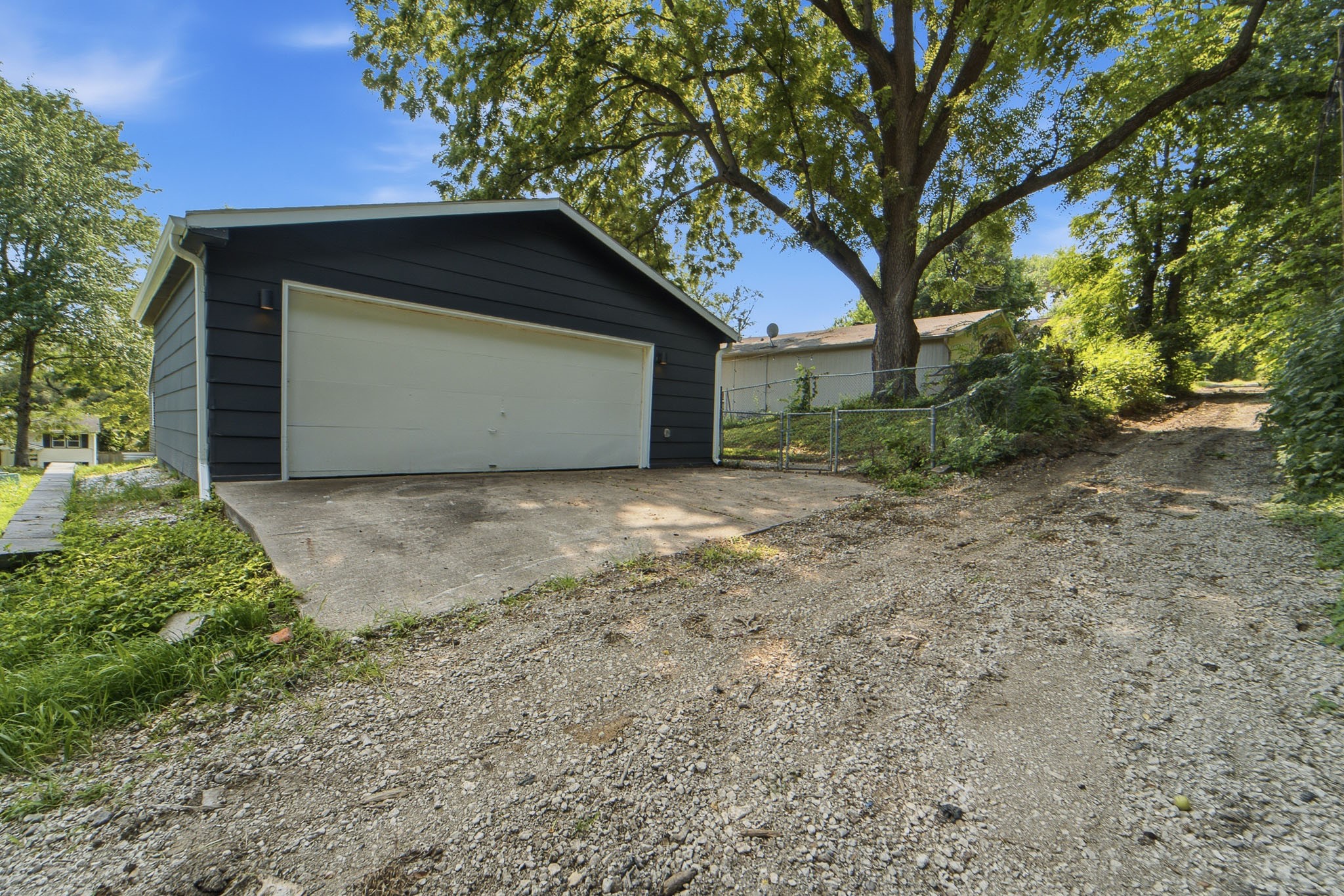 507 Davis Avenue