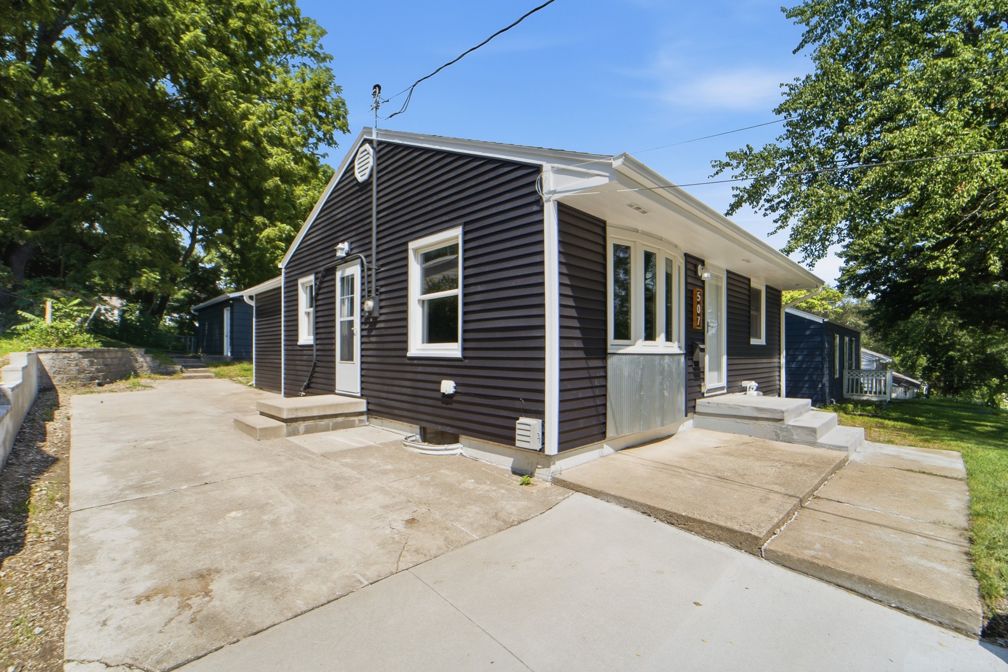 507 Davis Avenue