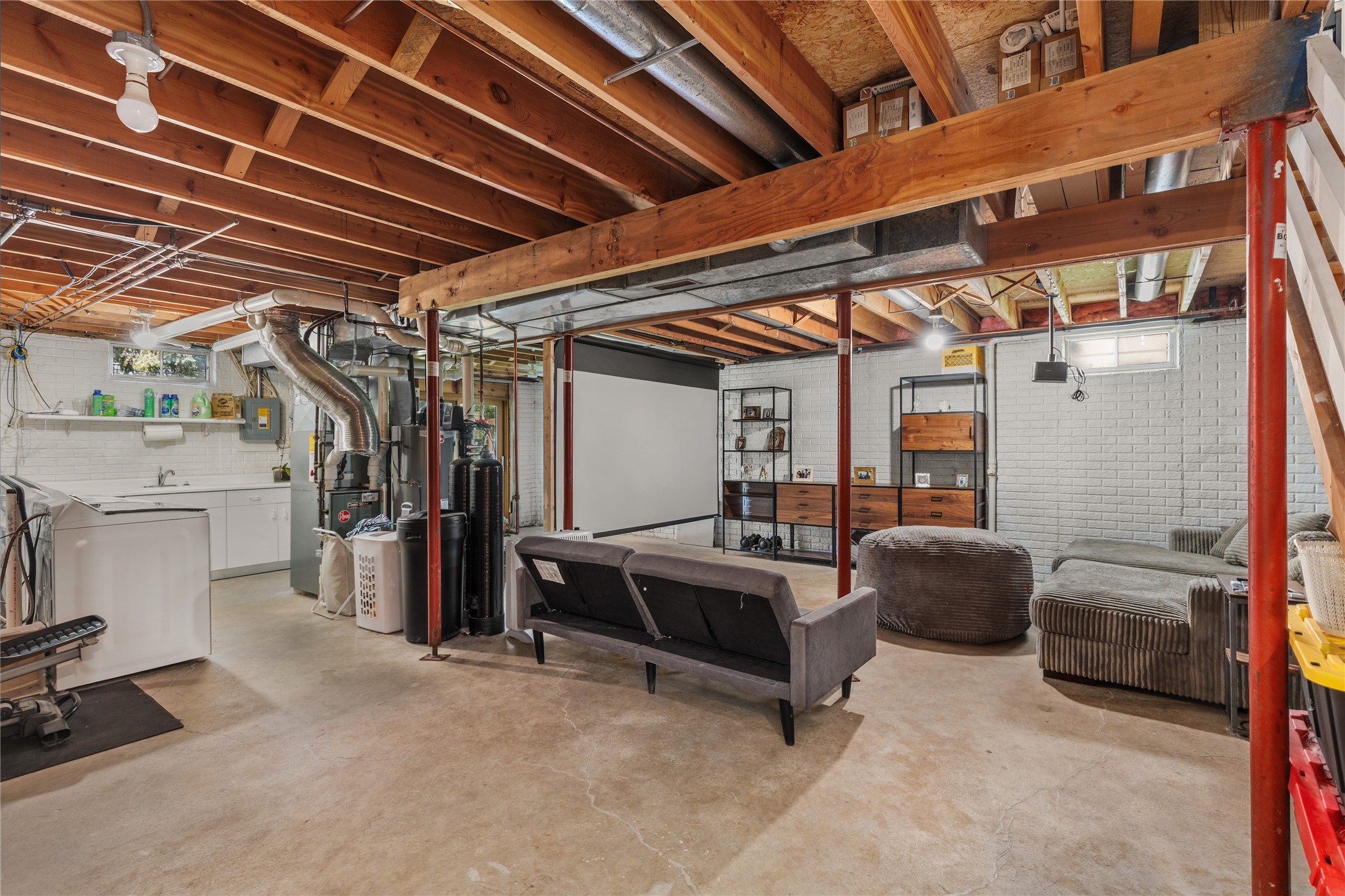 4811 Lockner Drive