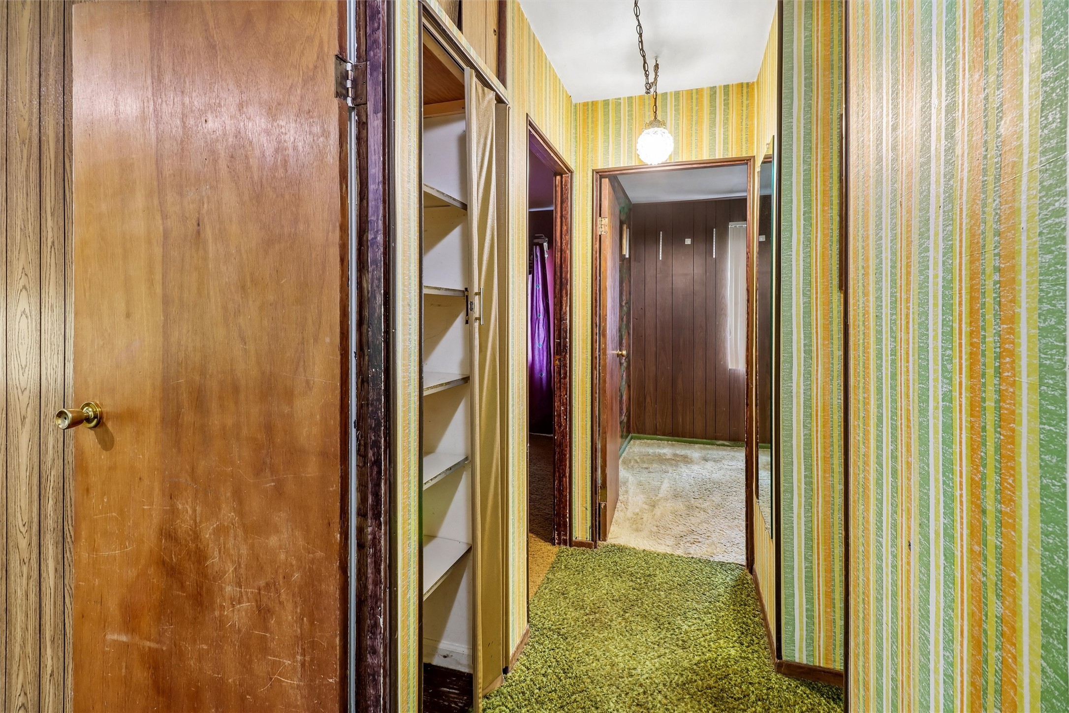 4023 E Seneca Avenue
