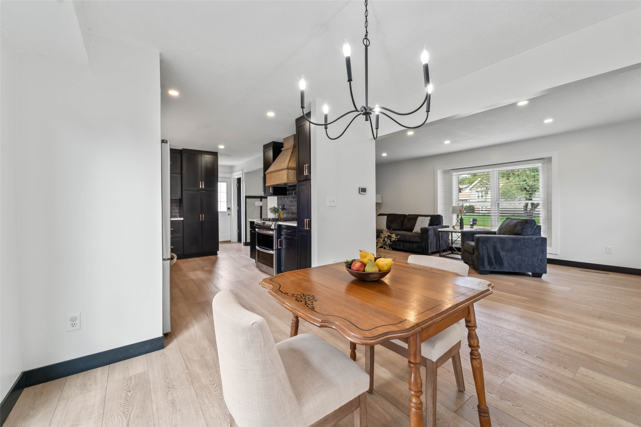 527 Village Court