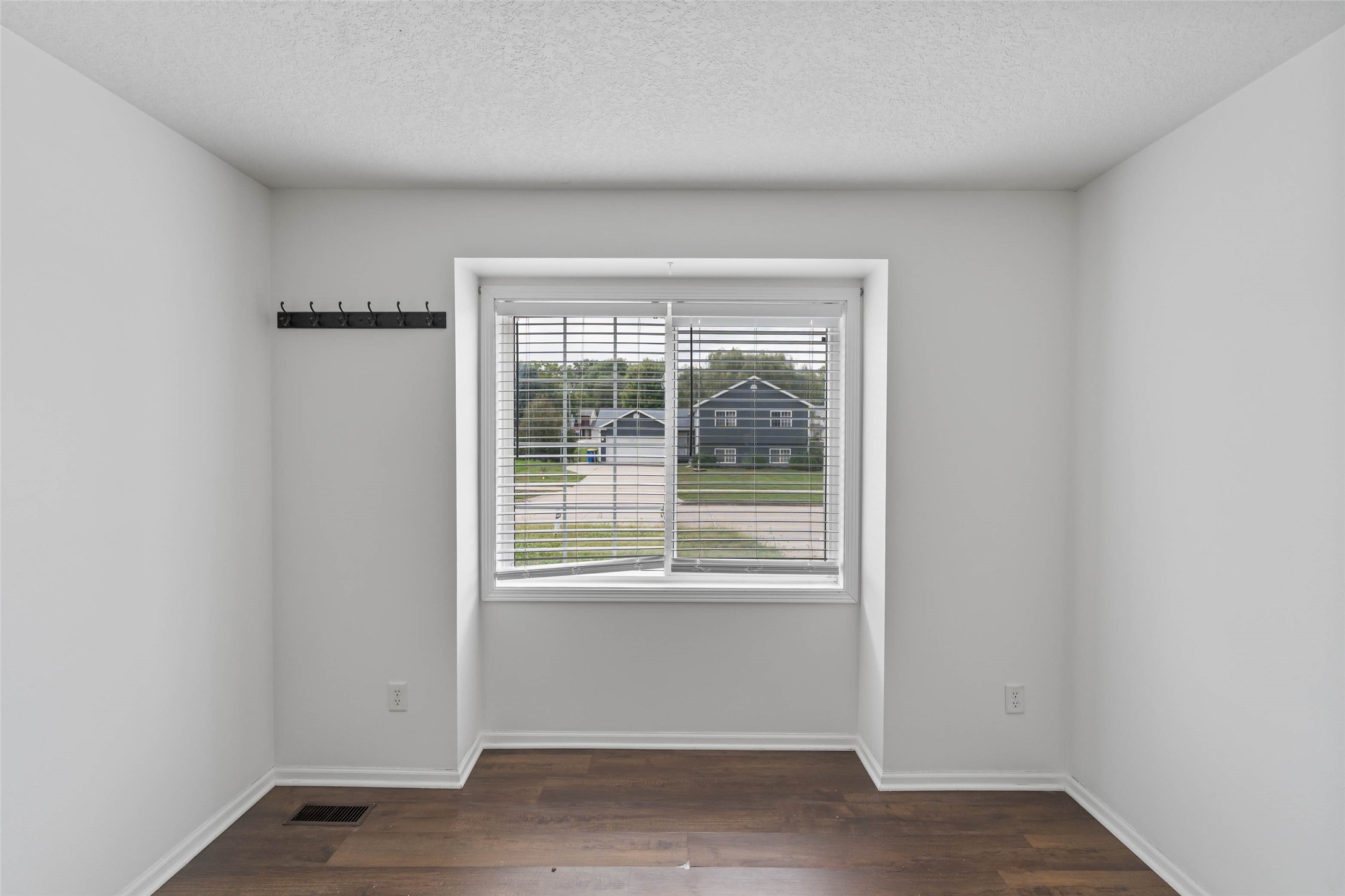 2420 Pine Court