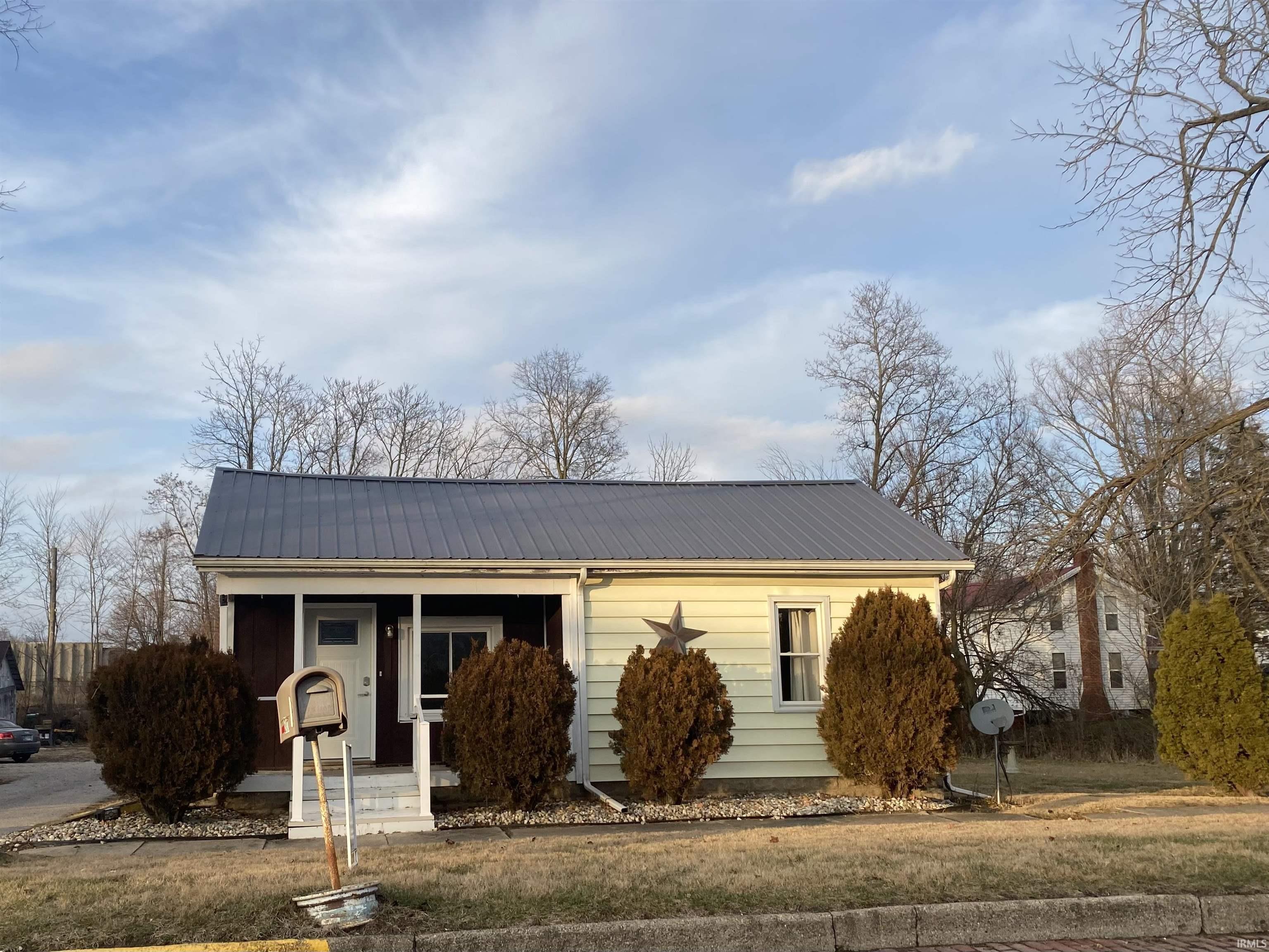 311 E Spring