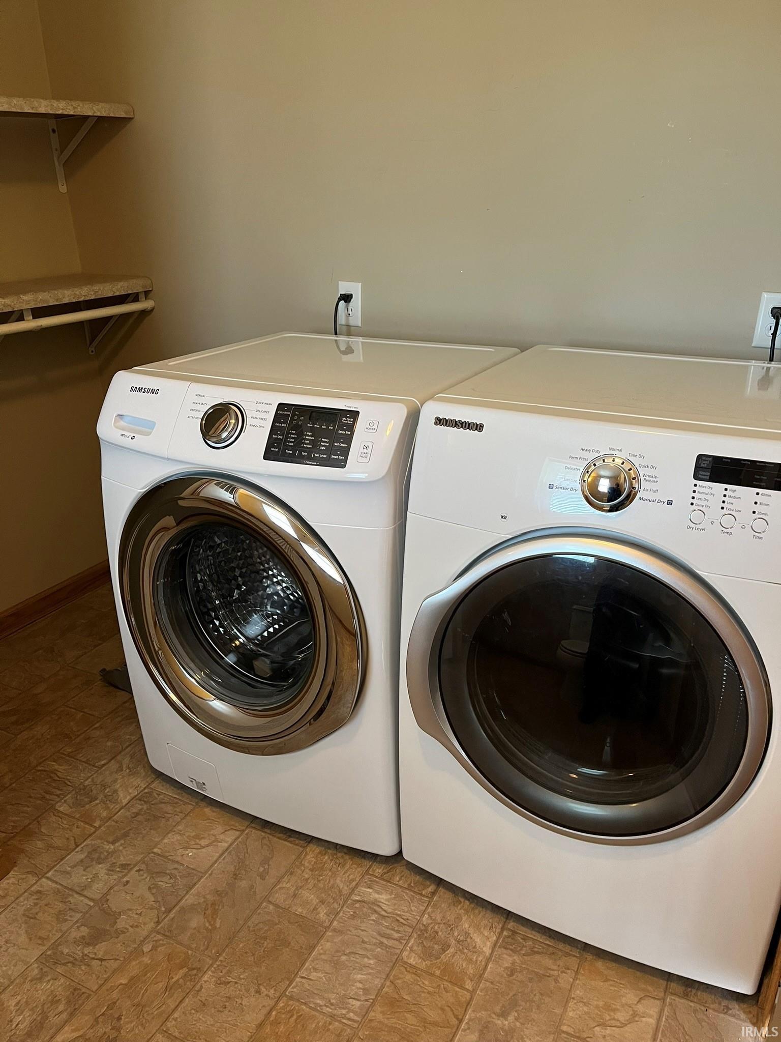 7100 S 400 E