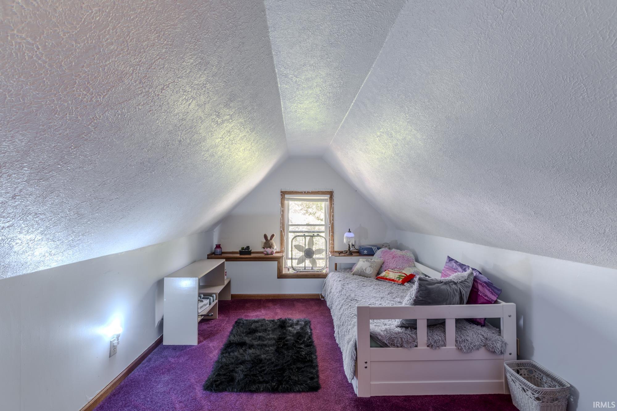 104 N Mountain