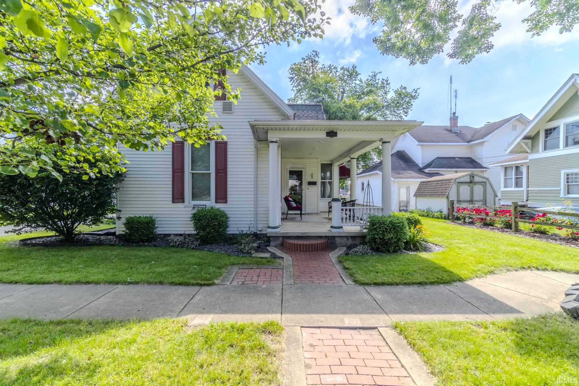104 N Mountain