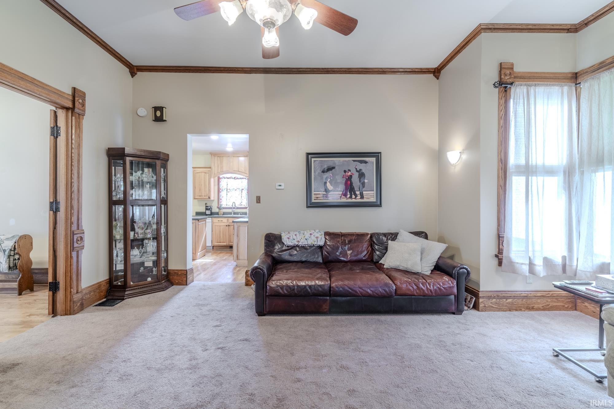 104 N Mountain