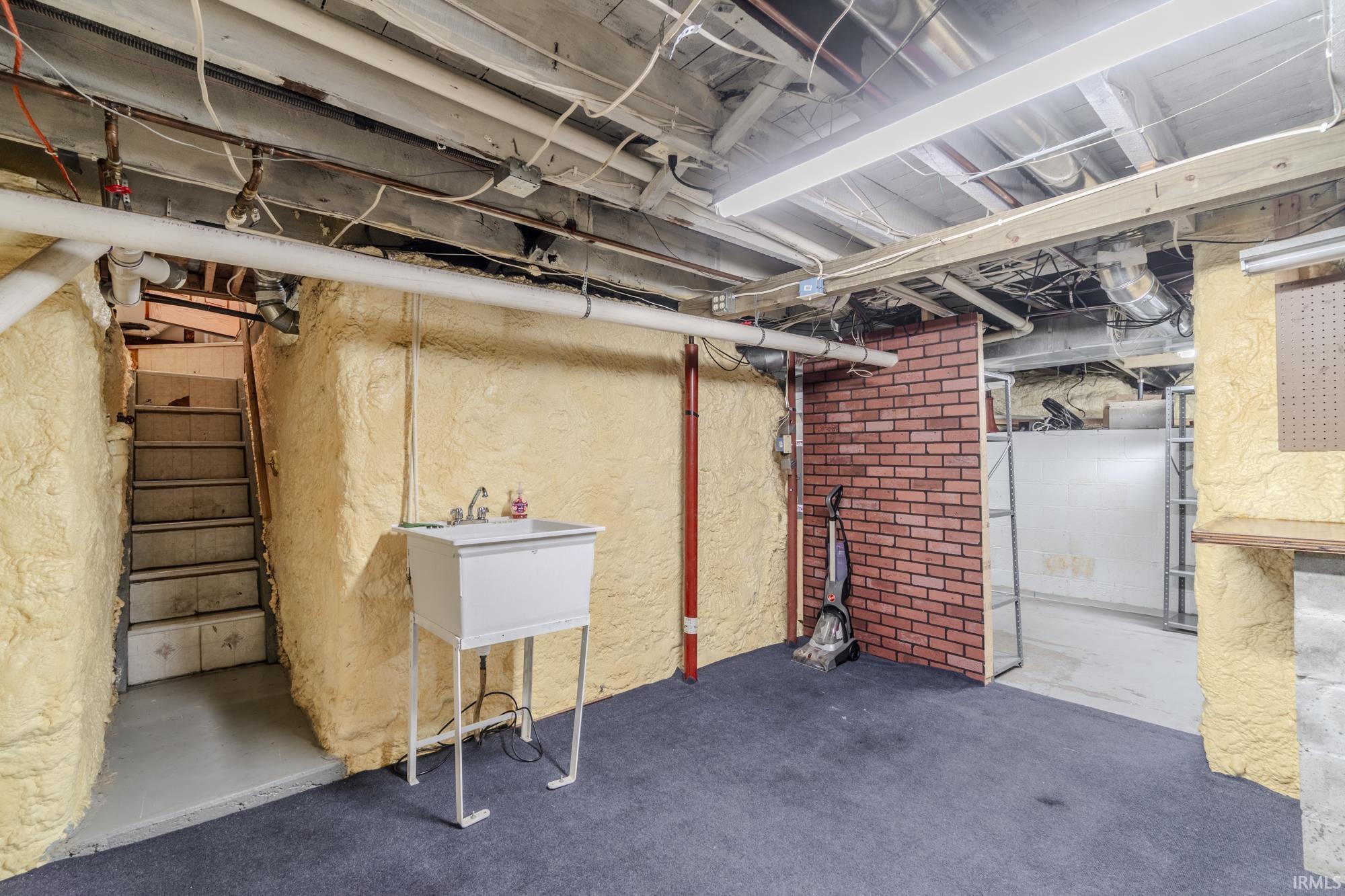 104 N Mountain
