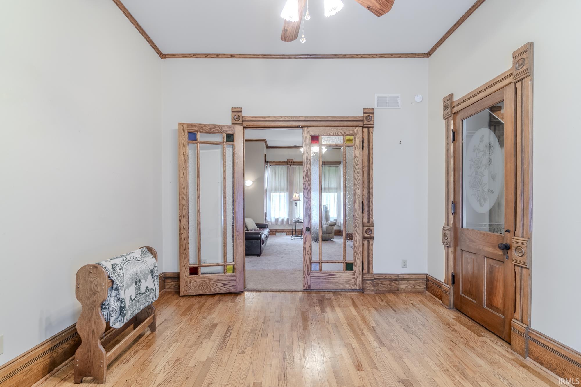 104 N Mountain