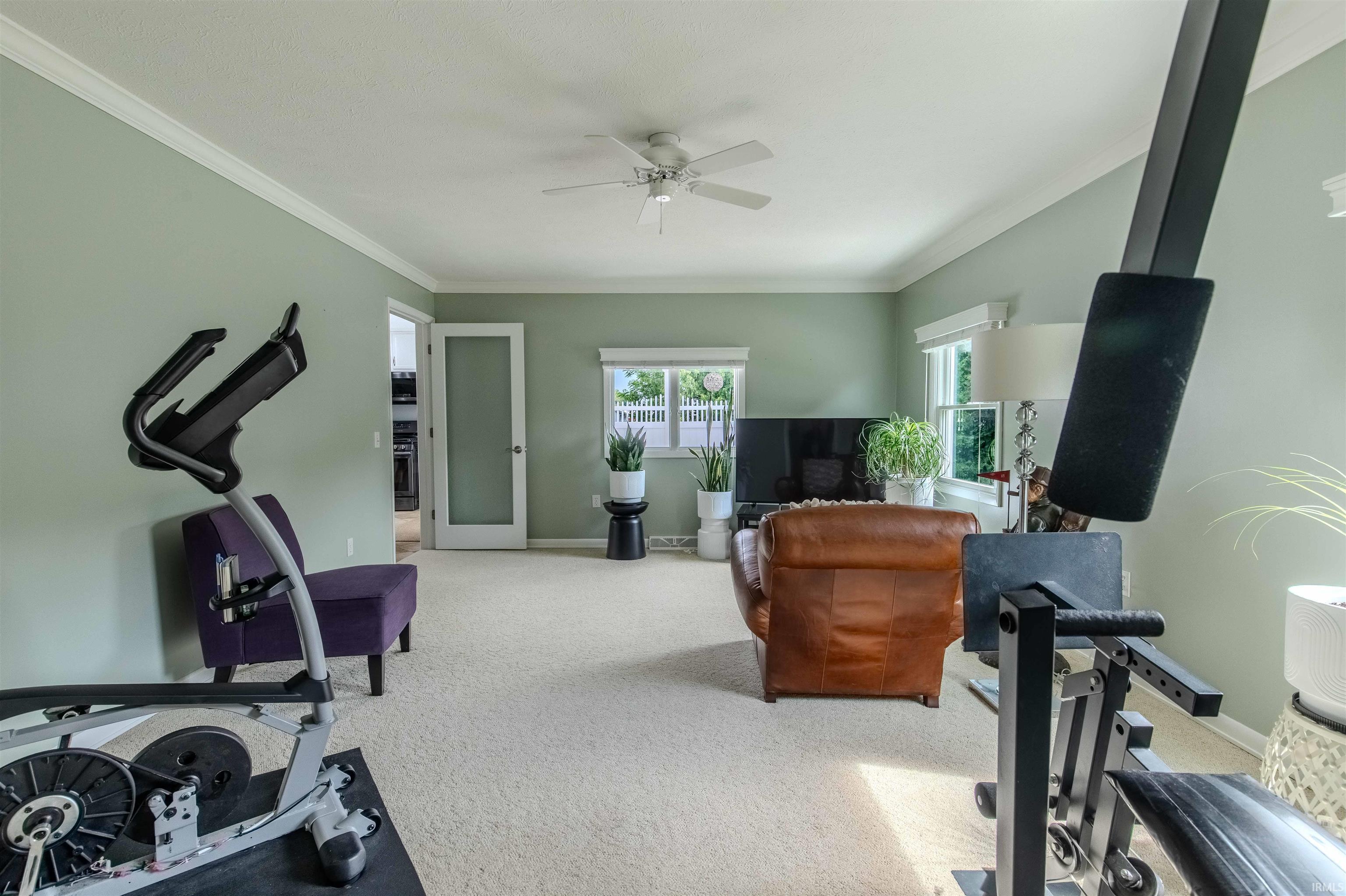 906 N Townline Rd