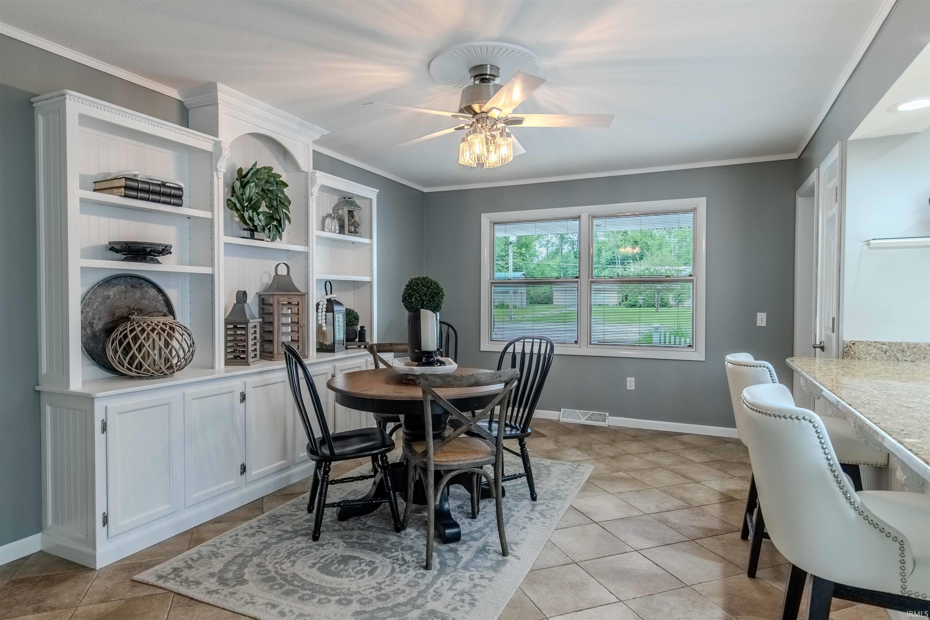 906 N Townline Rd