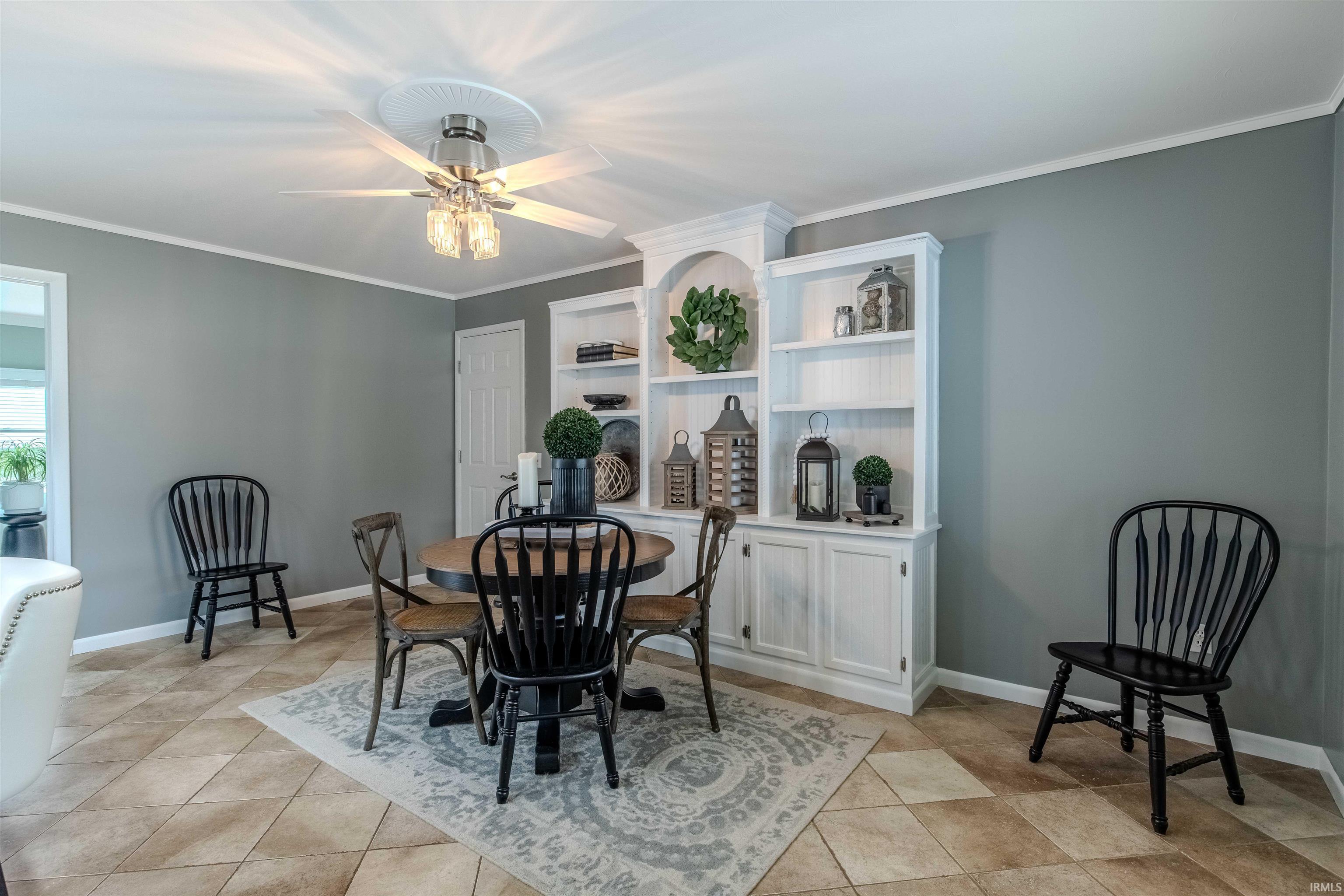 906 N Townline Rd