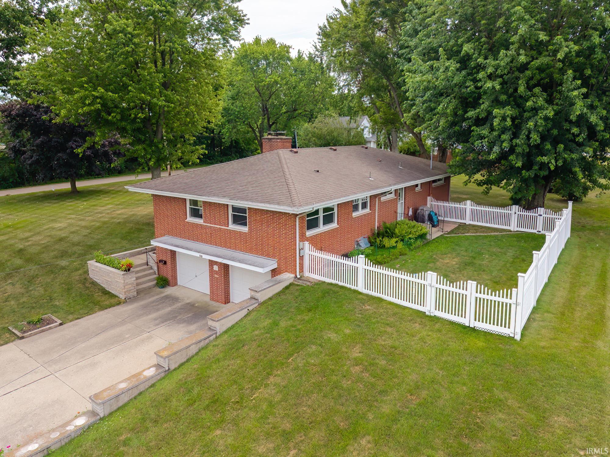 403 W Steuben Street