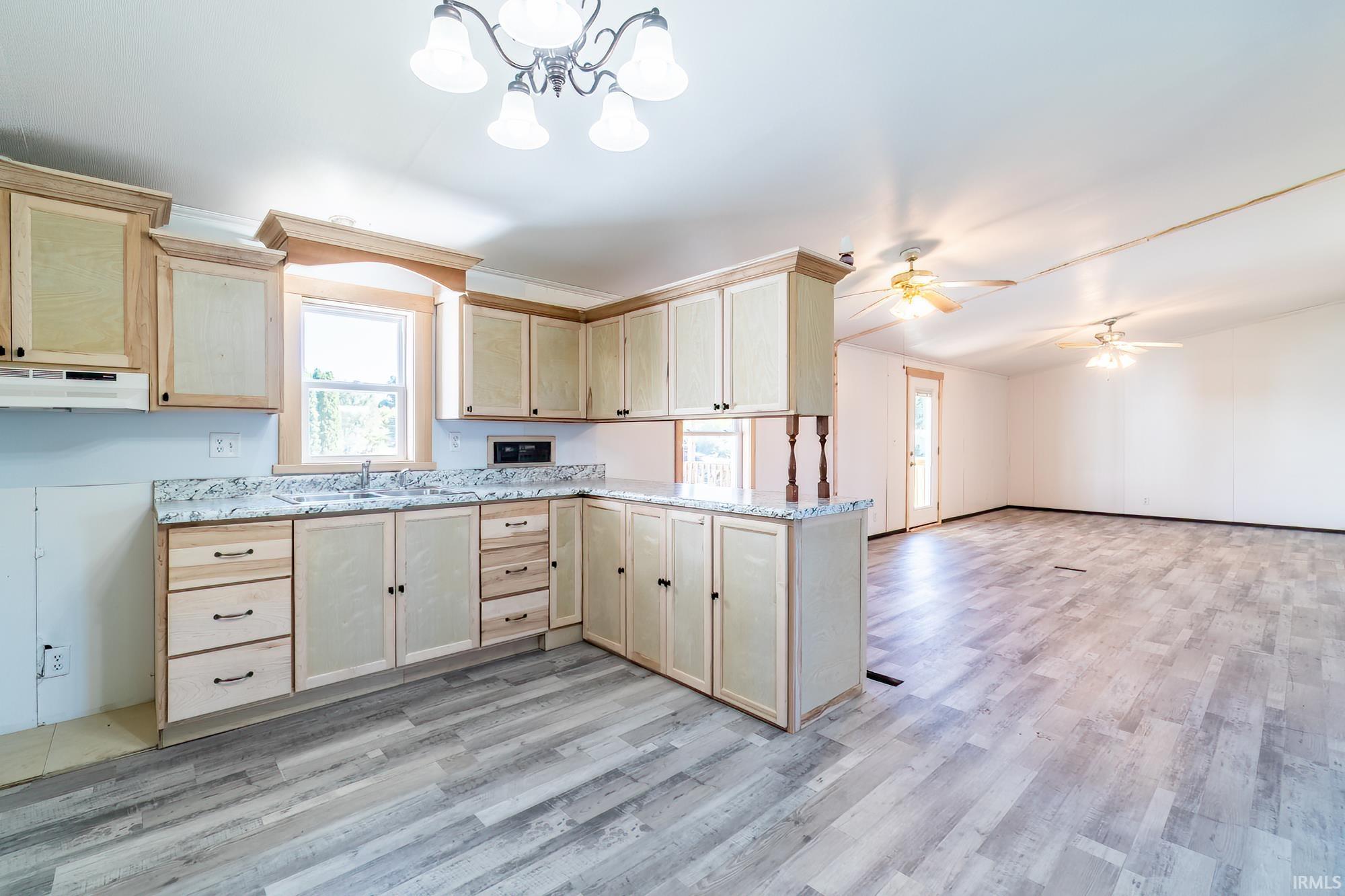 306 N Lakeland Drive