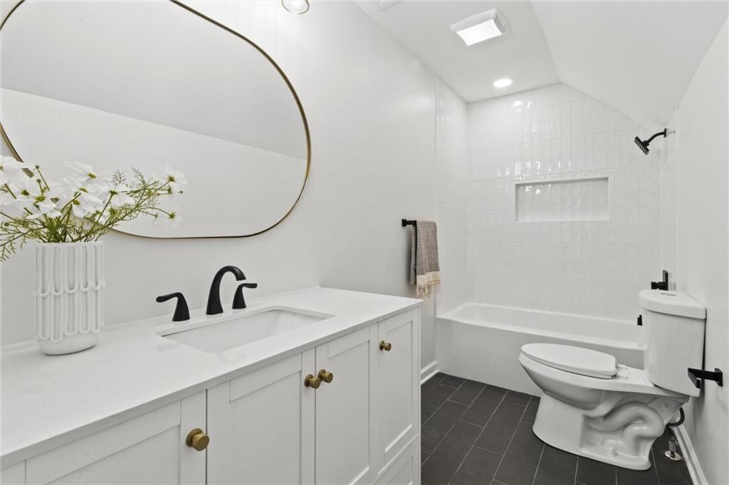 201 W 128th Street