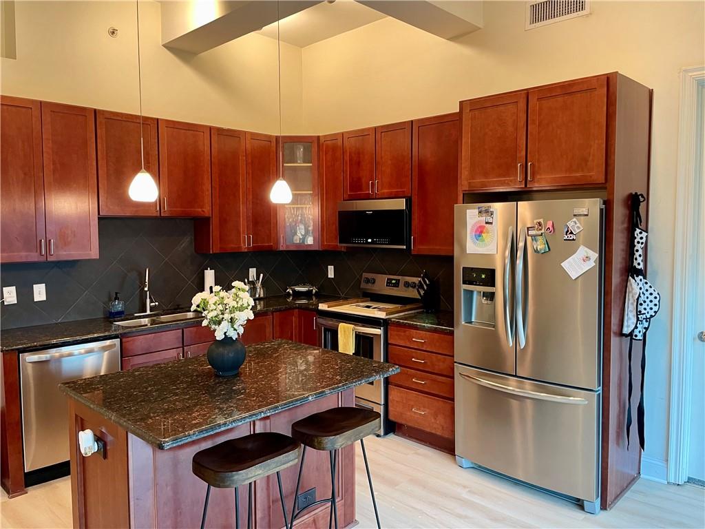 1101 Walnut Street Unit: 508