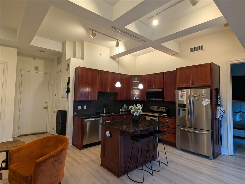 1101 Walnut Street Unit: 508