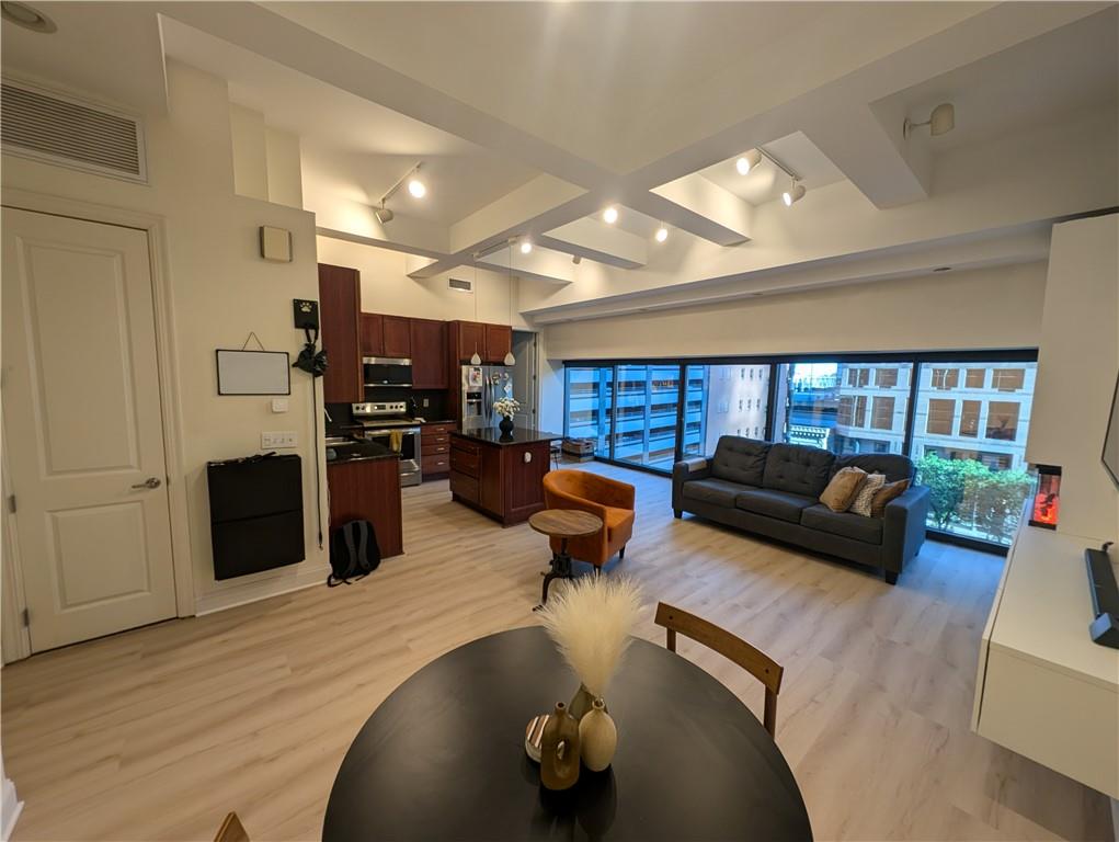 1101 Walnut Street Unit: 508