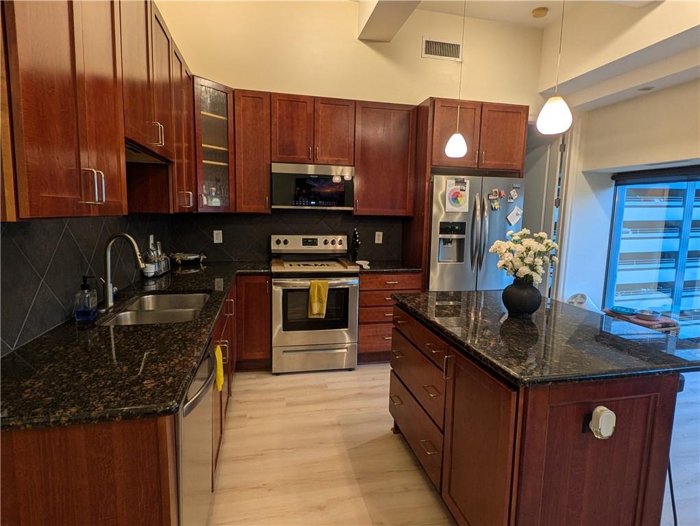 1101 Walnut Street Unit: 508