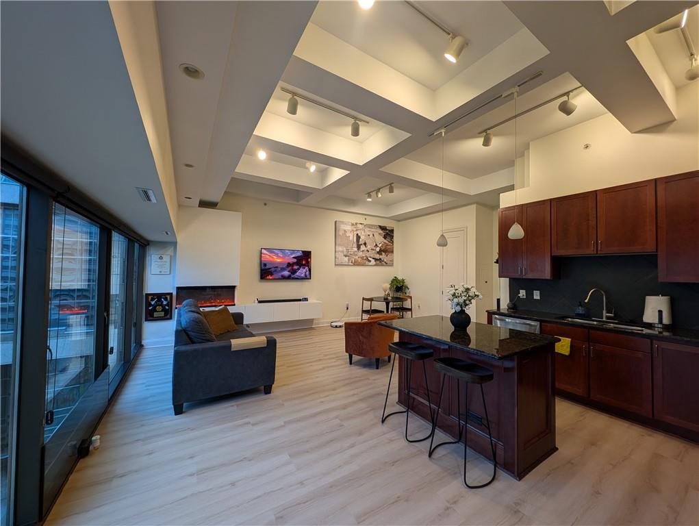 1101 Walnut Street Unit: 508
