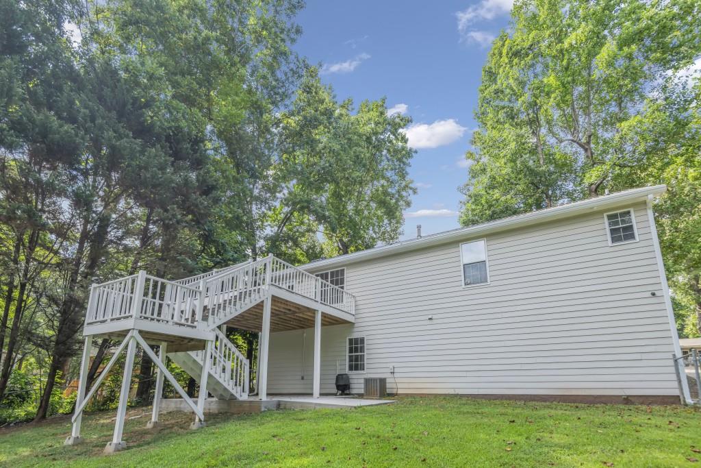411 Bakers Bridge Circle