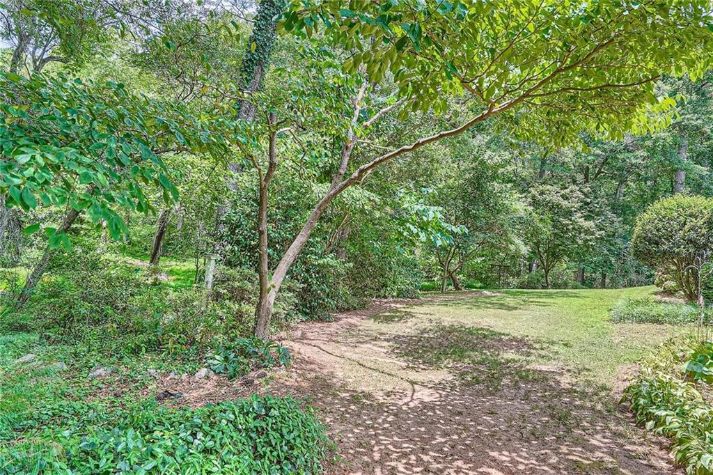 1811 Shoreline Trace