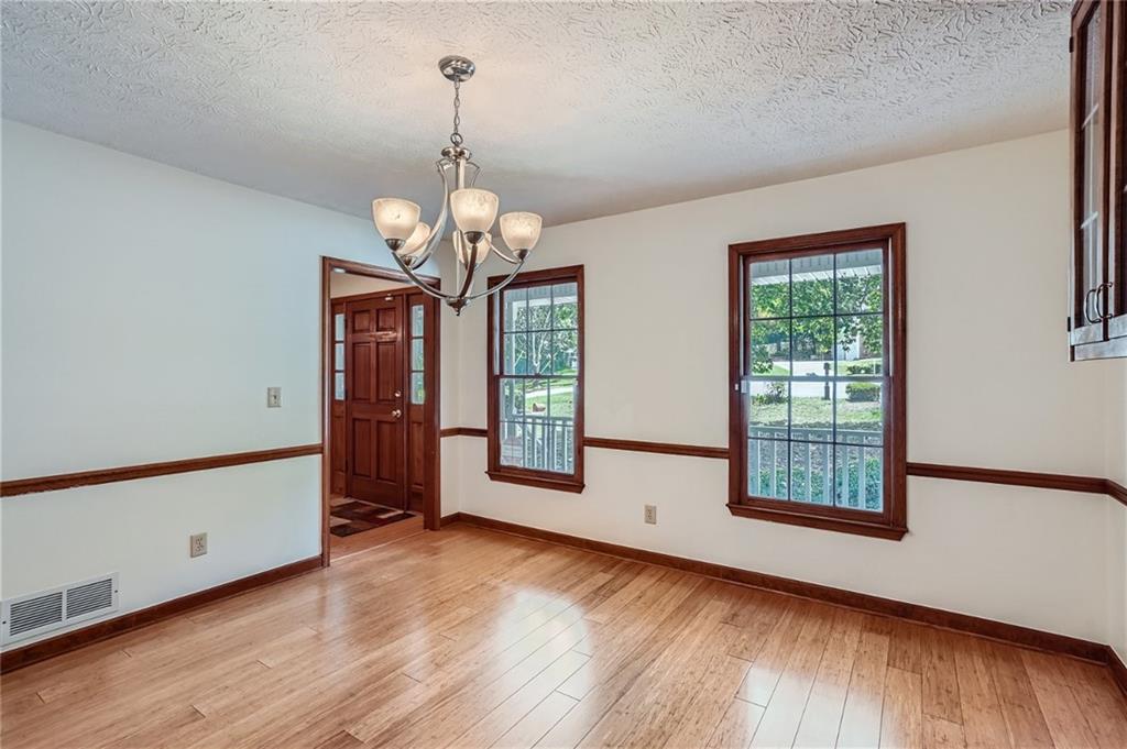 1811 Shoreline Trace