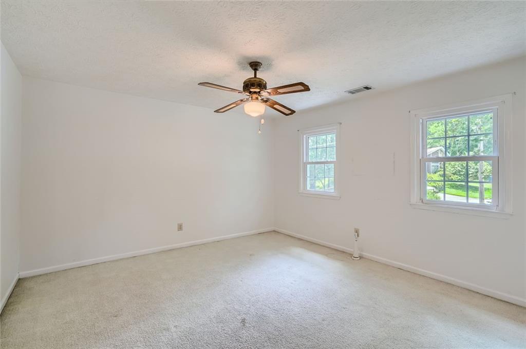 1811 Shoreline Trace